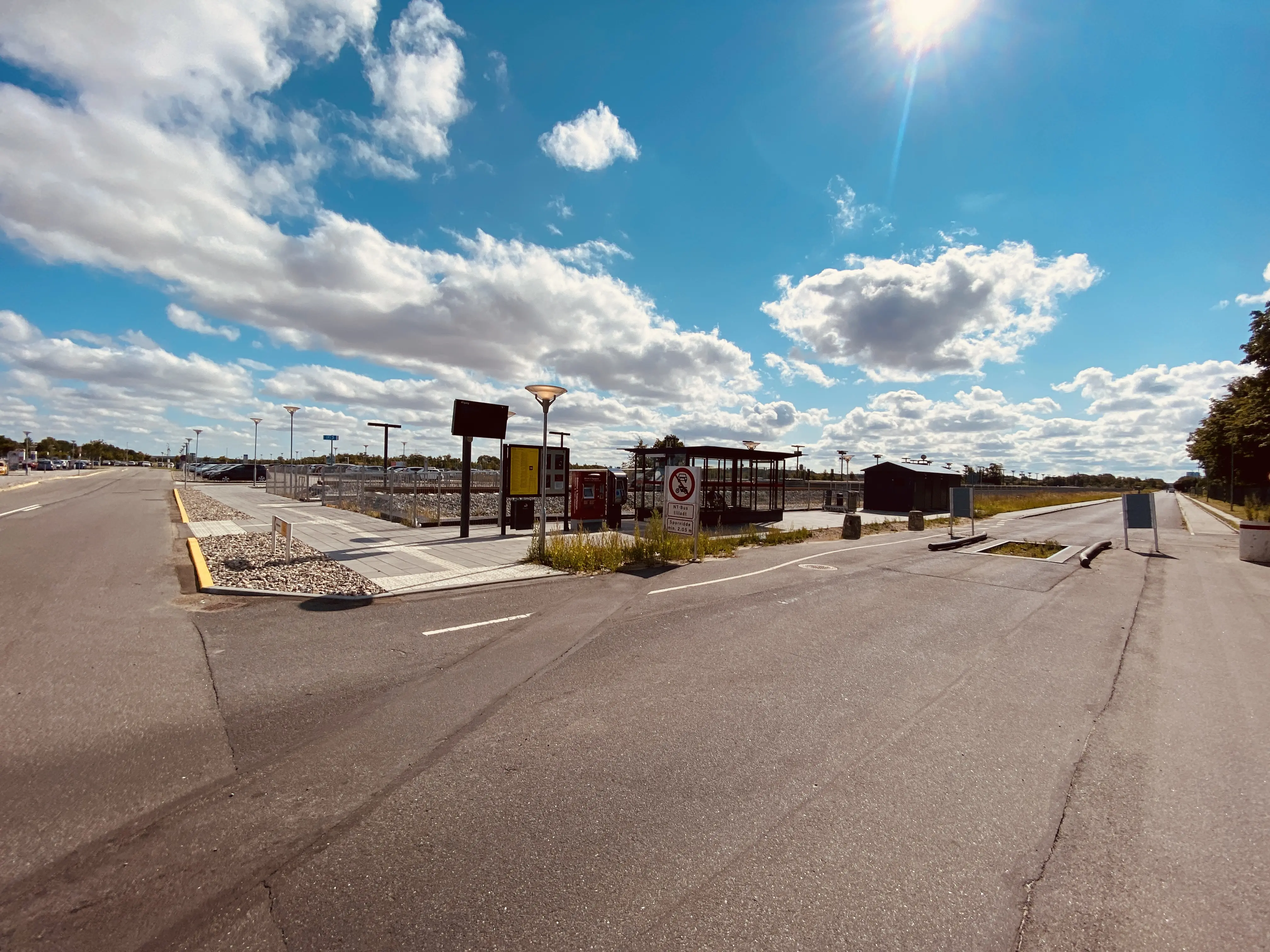 Billede af Aalborg Lufthavn Trinbræt. Billede af Aalborg Lufthavn Trinbræt.