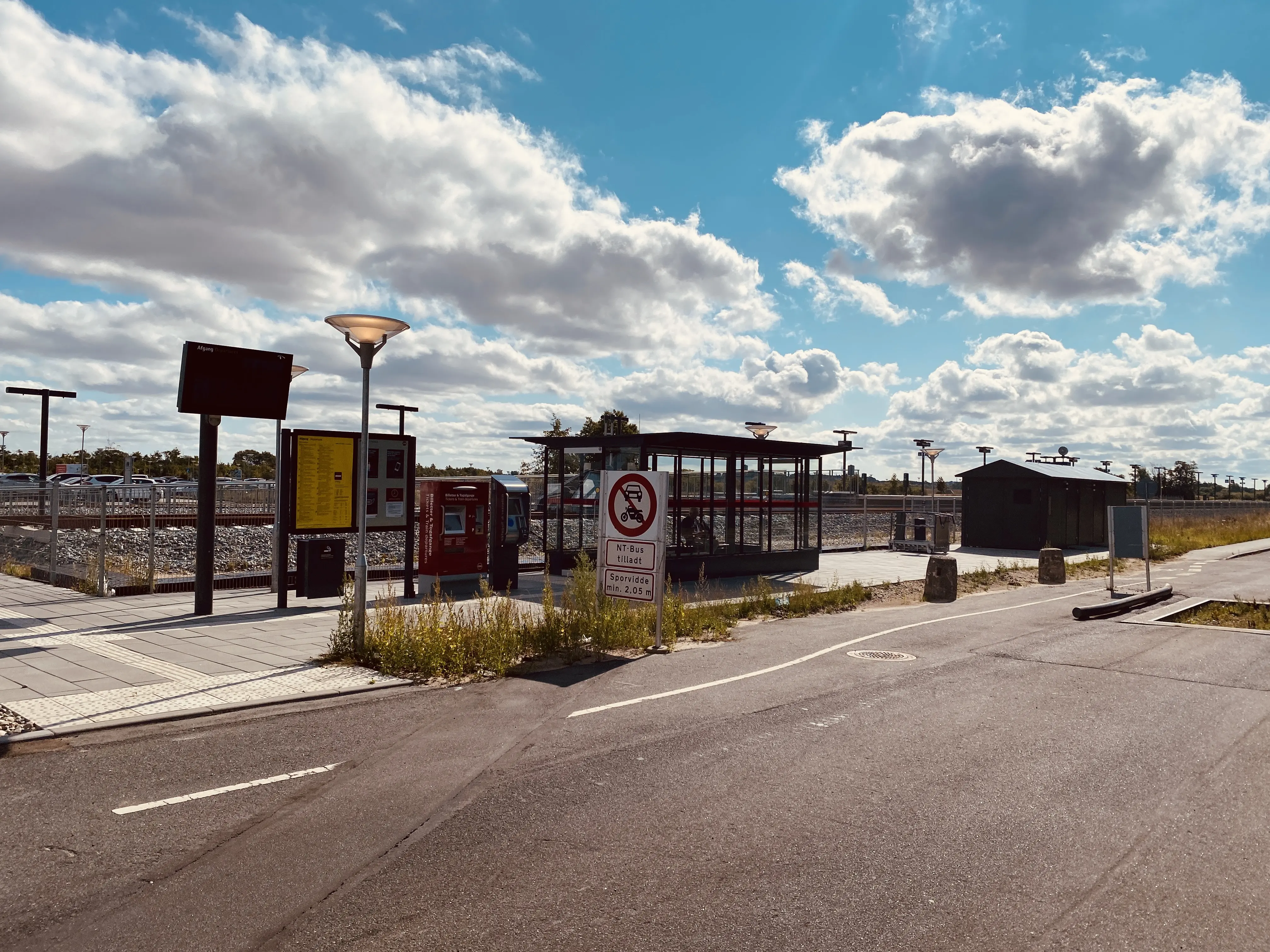 Billede af Aalborg Lufthavn Trinbræt. Billede af Aalborg Lufthavn Trinbræt.