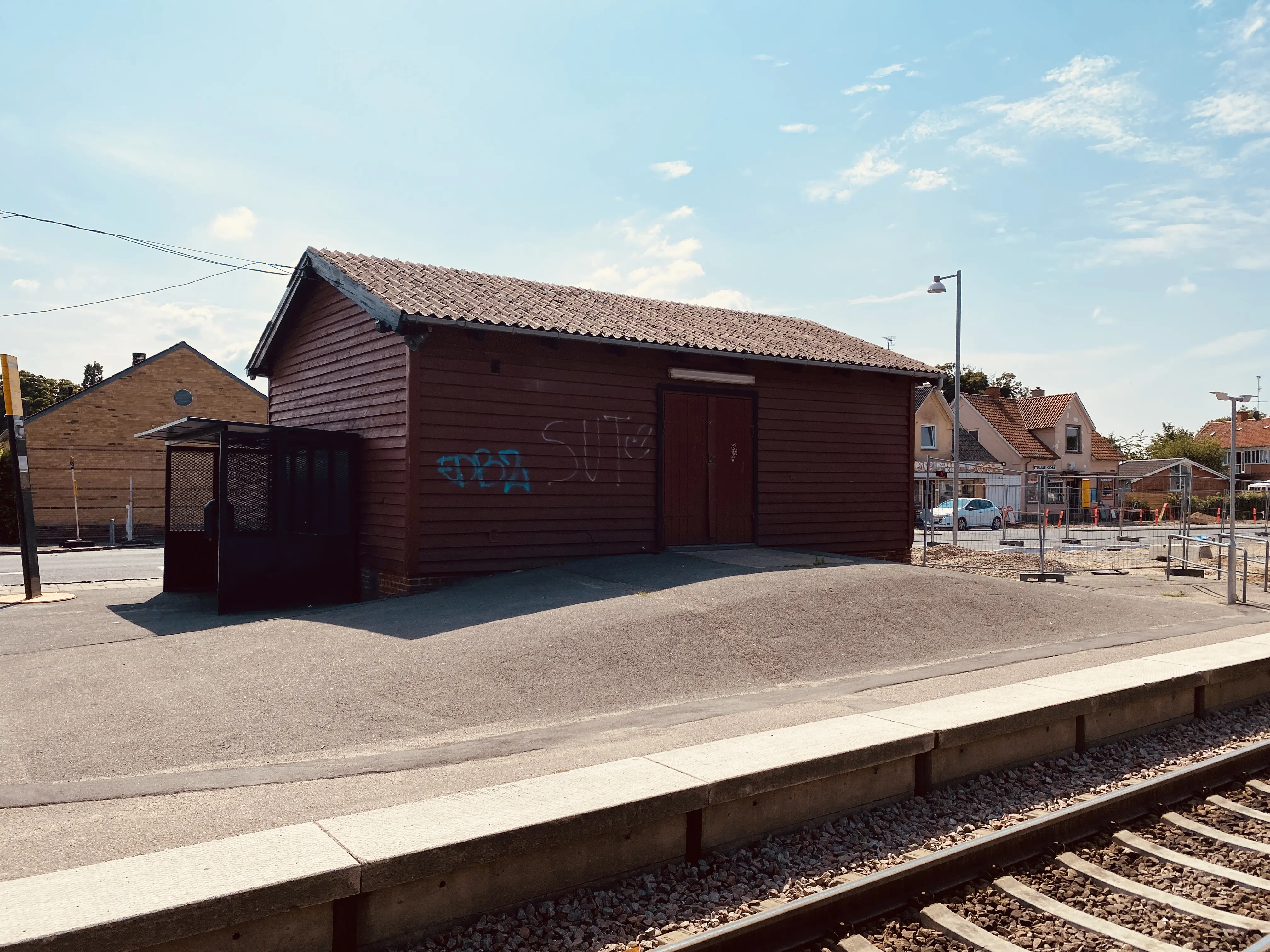 Billede af et typisk privatbane Pakhus - her fra Stenlille Station.