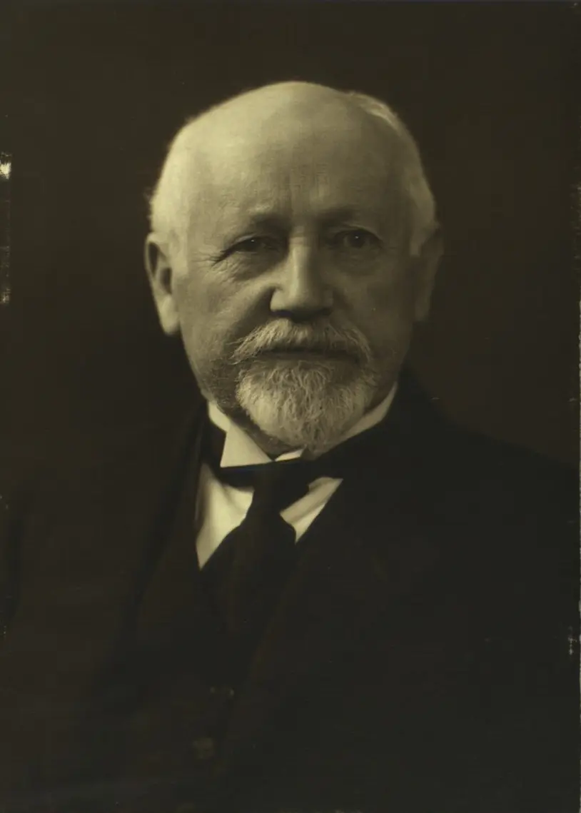 Billede af Vilhelm Thaning Holck. Billede af Vilhelm Thaning Holck.