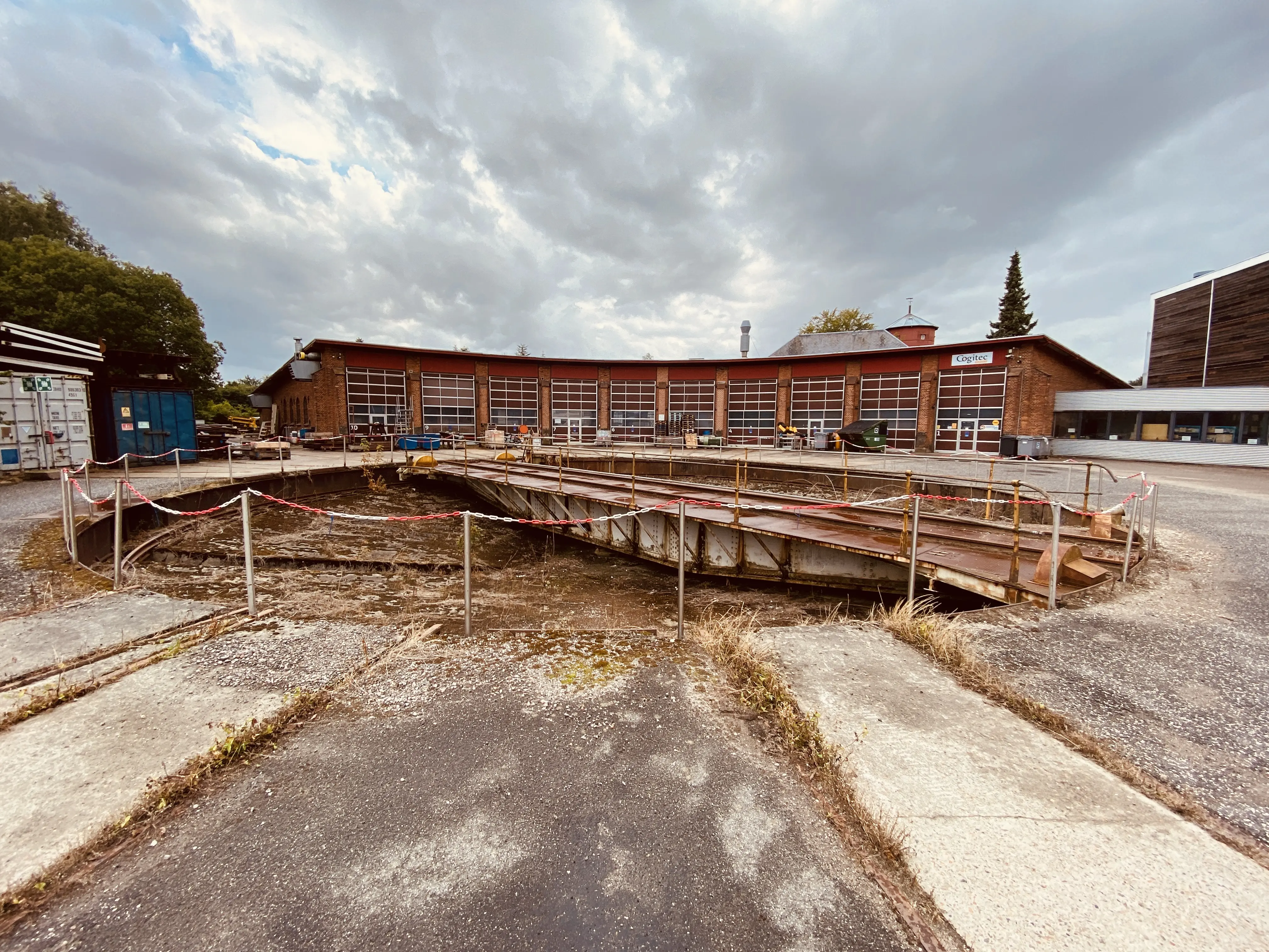 Billede af Langå Stations remise.