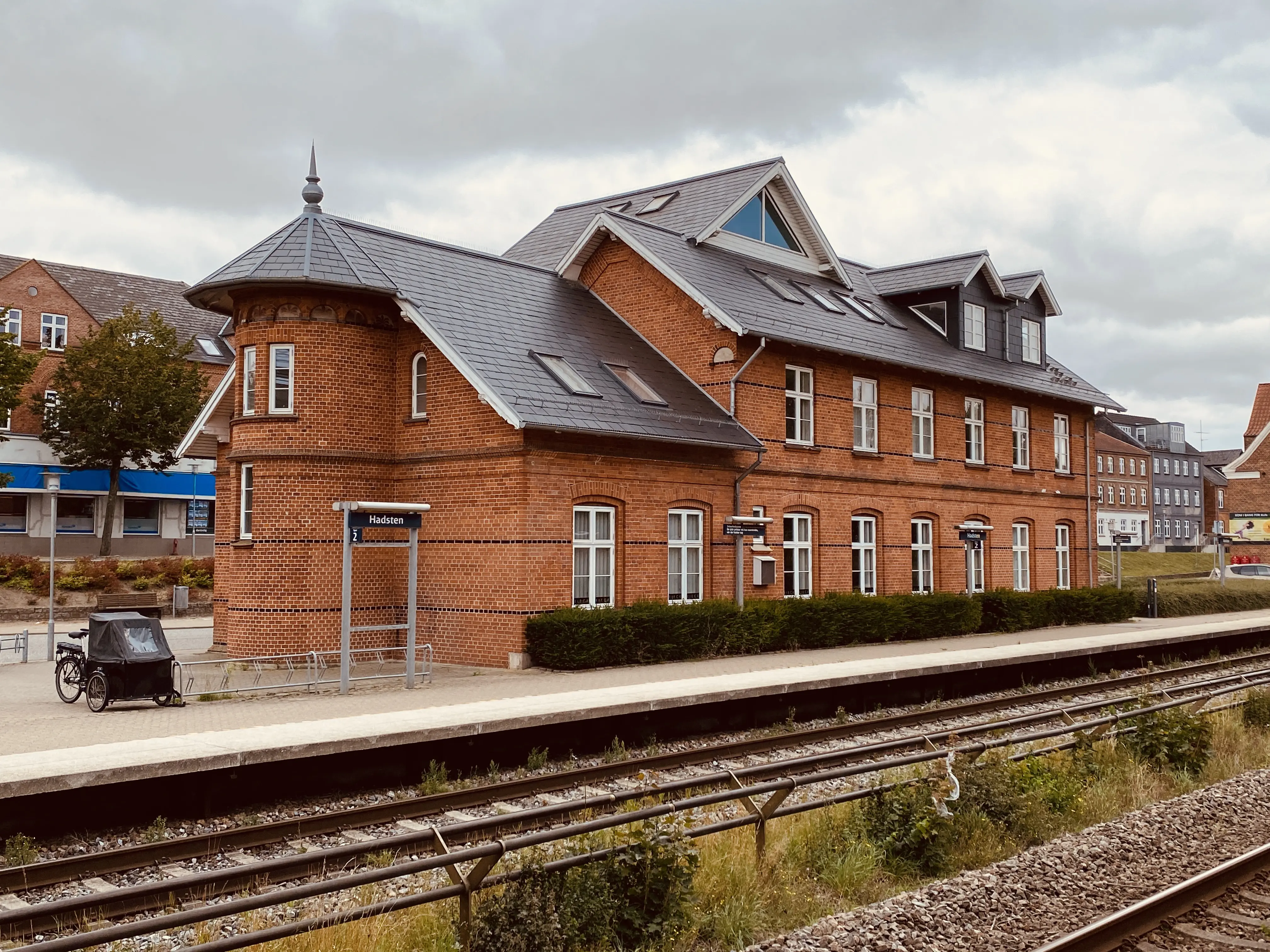 Billede af Hadsten Station. Billede af Hadsten Station.