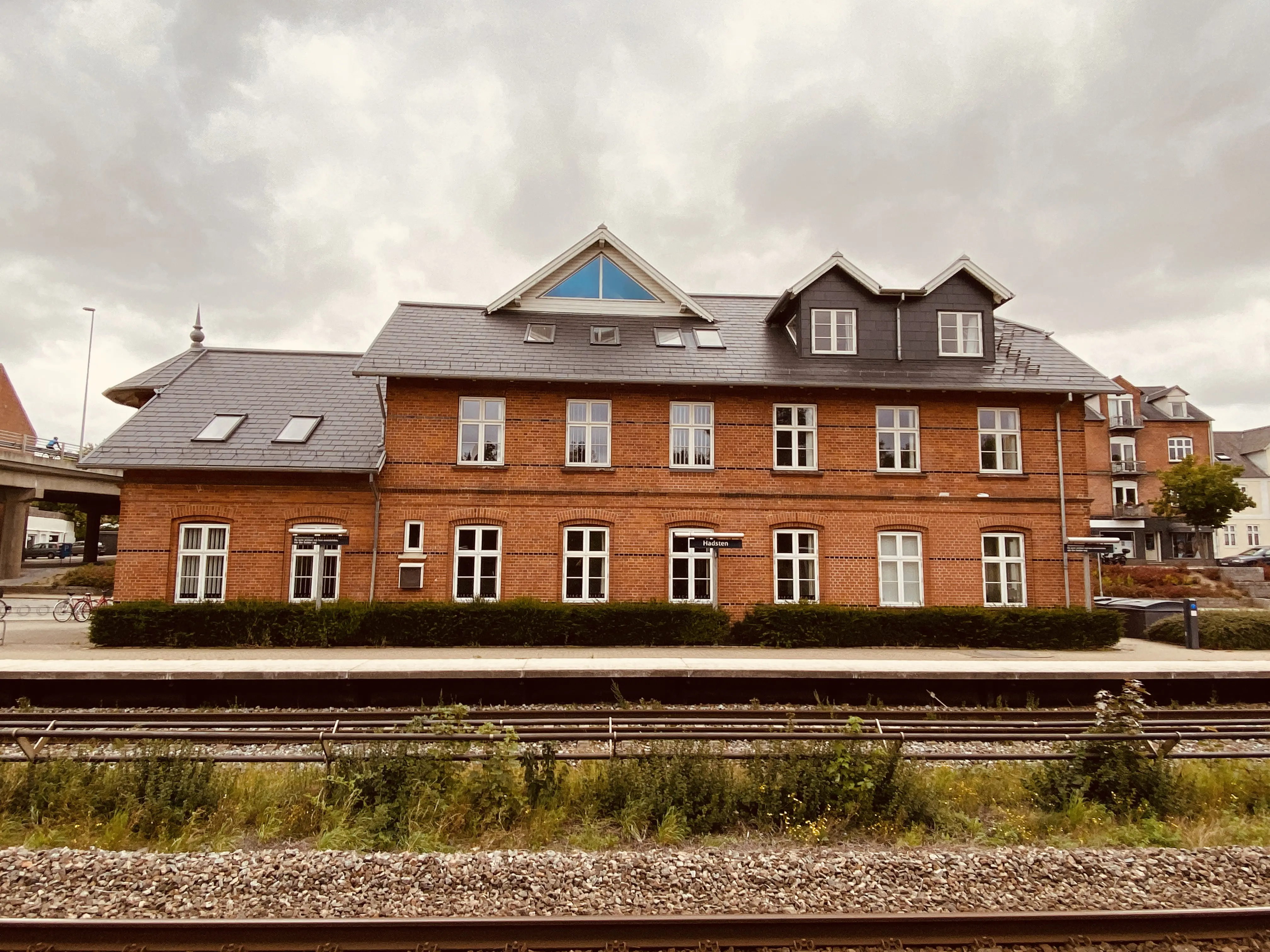 Billede af Hadsten Station. Billede af Hadsten Station.