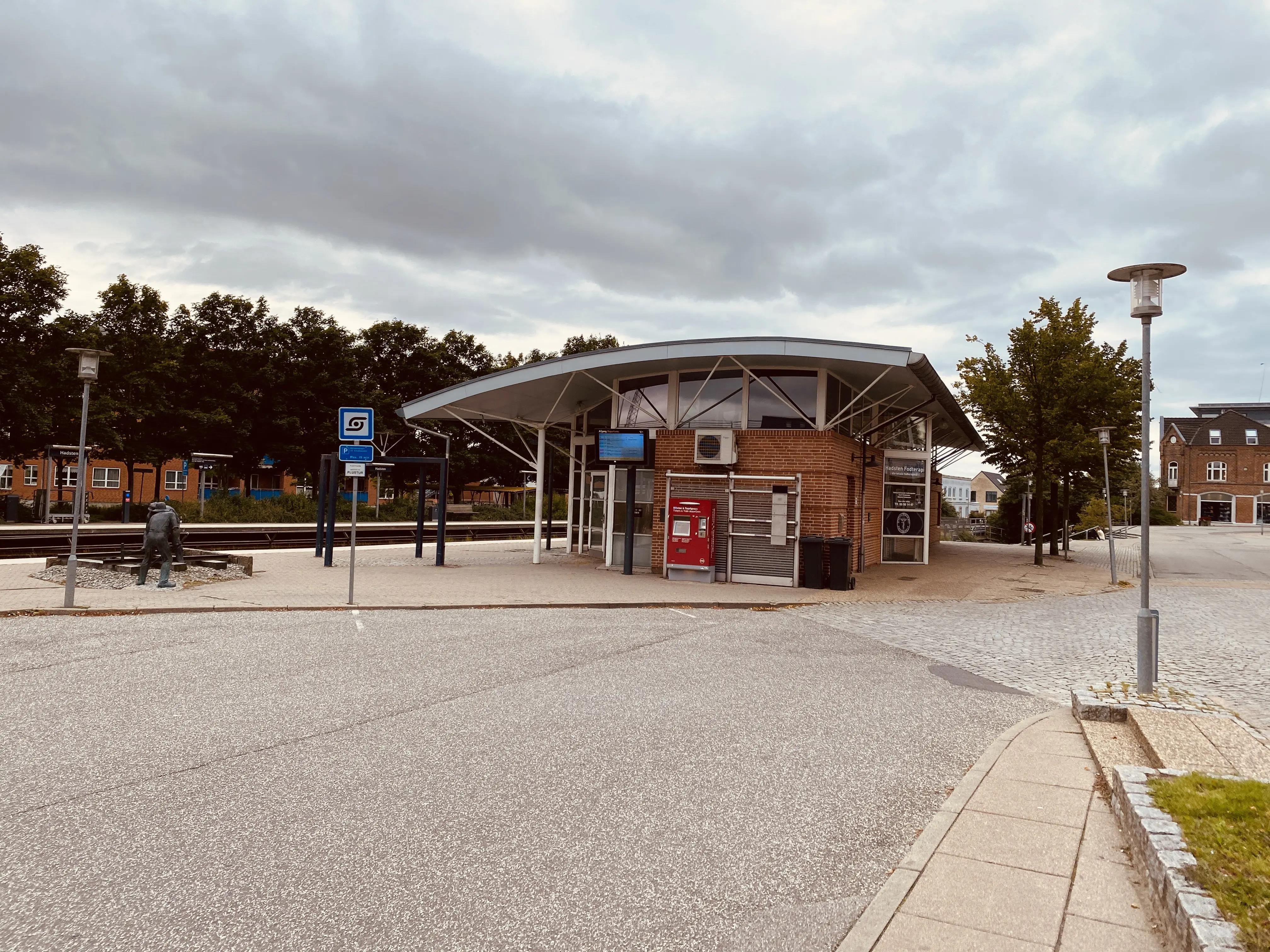 Billede af Hadsten Station. Billede af Hadsten Station.