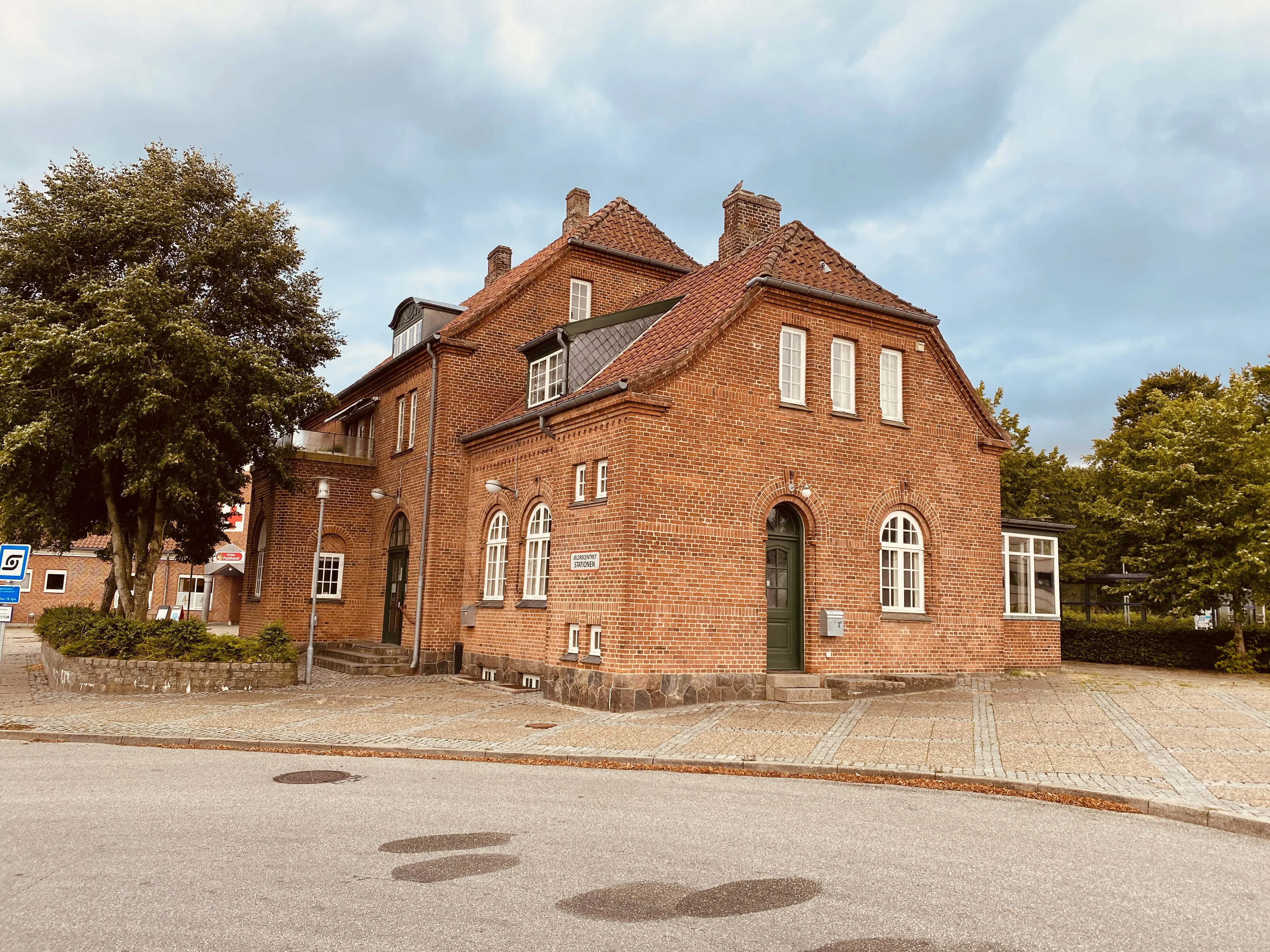 Billede af Hinnerup Station. Billede af Hinnerup Station.