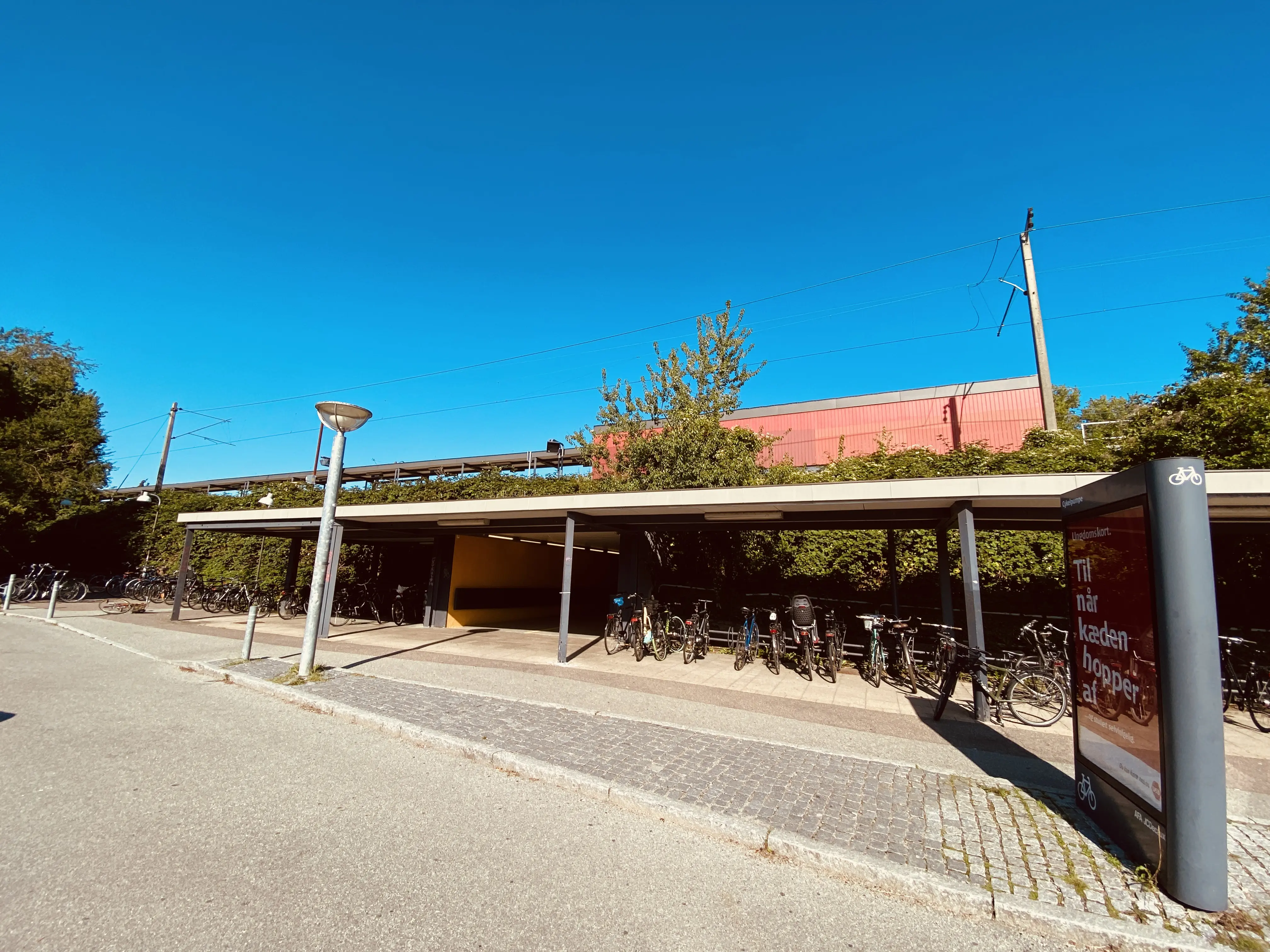 Billede af Dyssegård S-togstrinbræt. Billede af Dyssegård S-togstrinbræt.