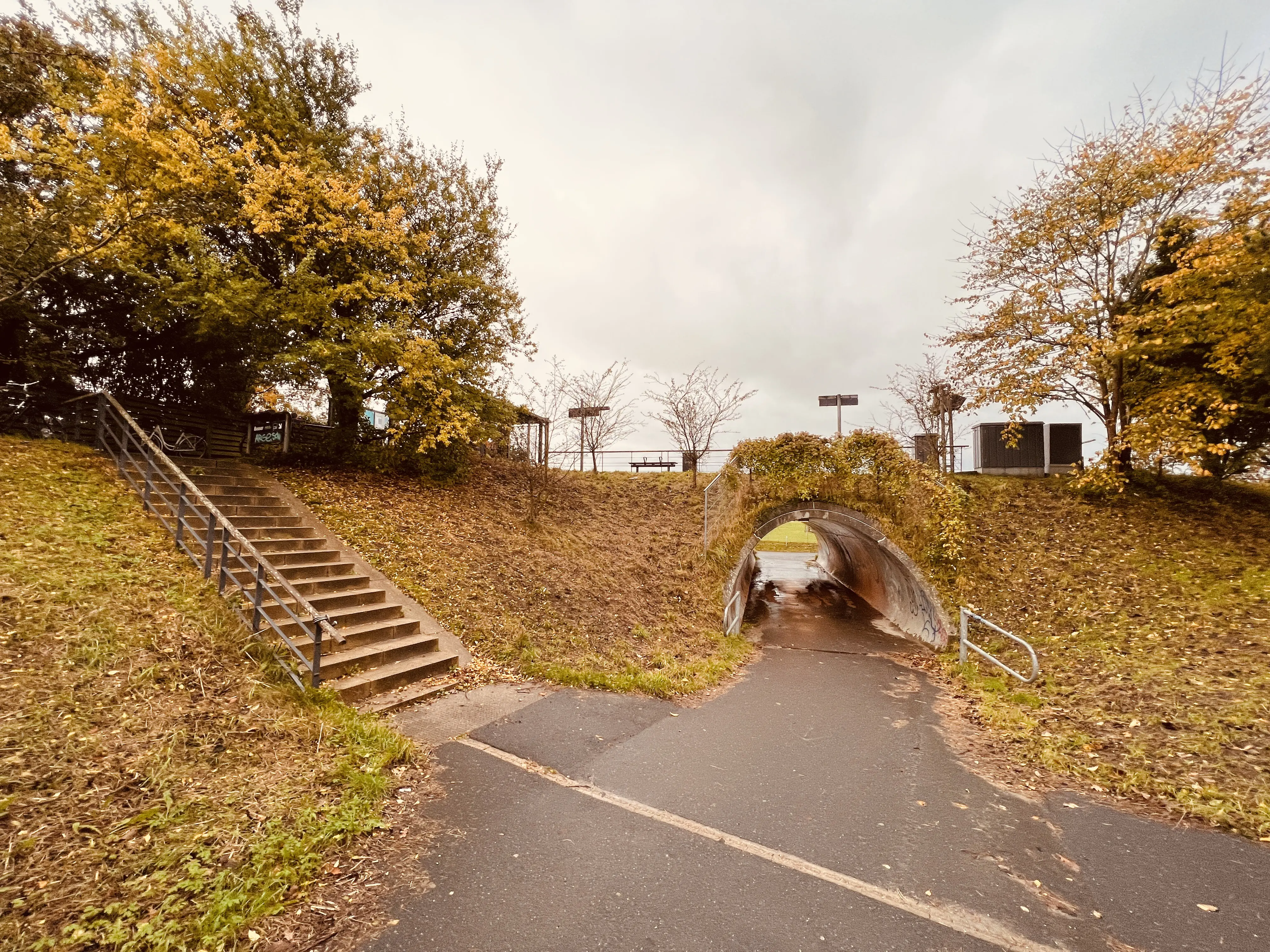 Billede af Odense Sygehus Trinbræt. Billede af Odense Sygehus Trinbræt.