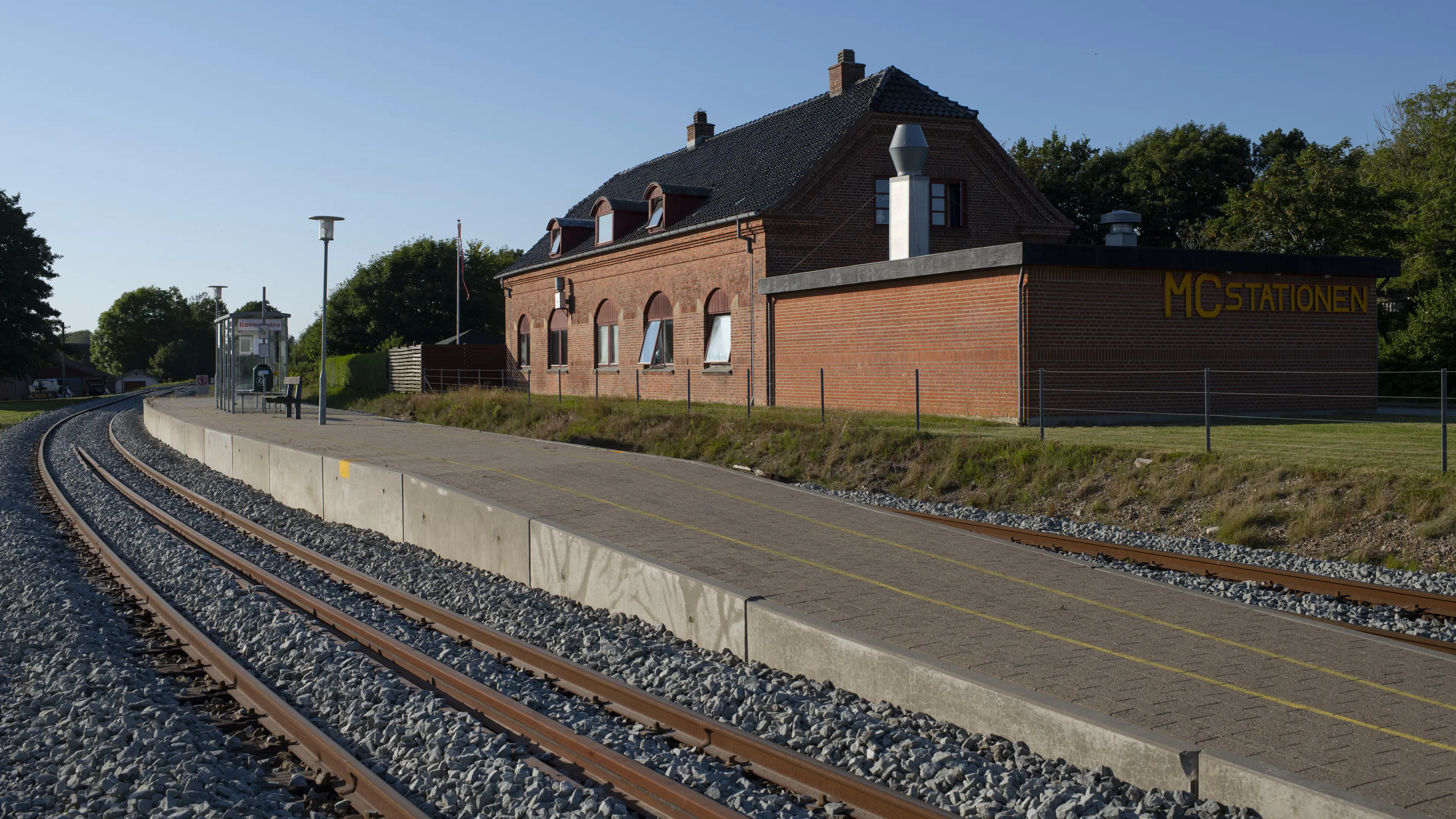 Billede af Bækmarksbro Station. Billede af Bækmarksbro Station.