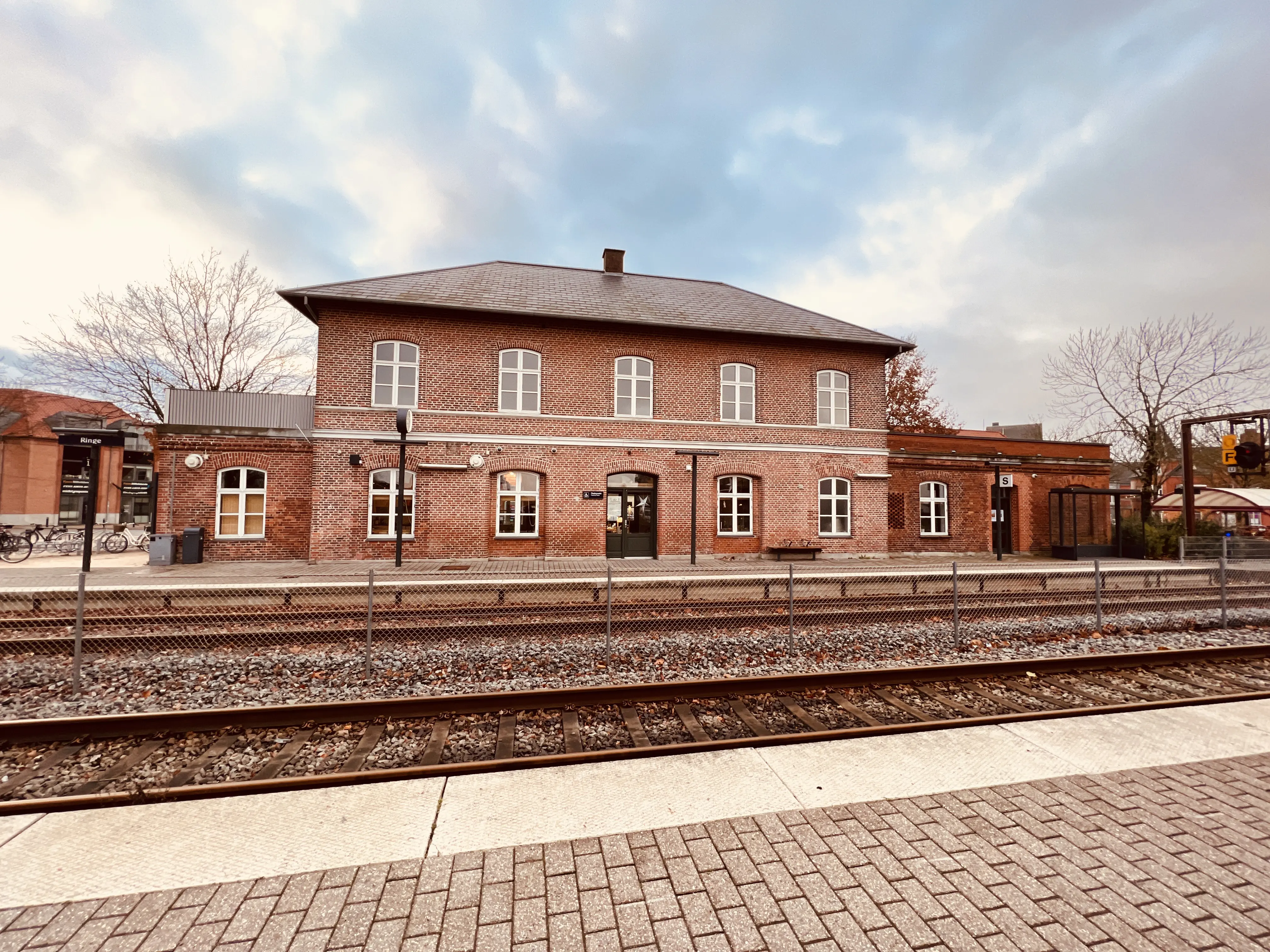 Billede af Ringe Station. Billede af Ringe Station.