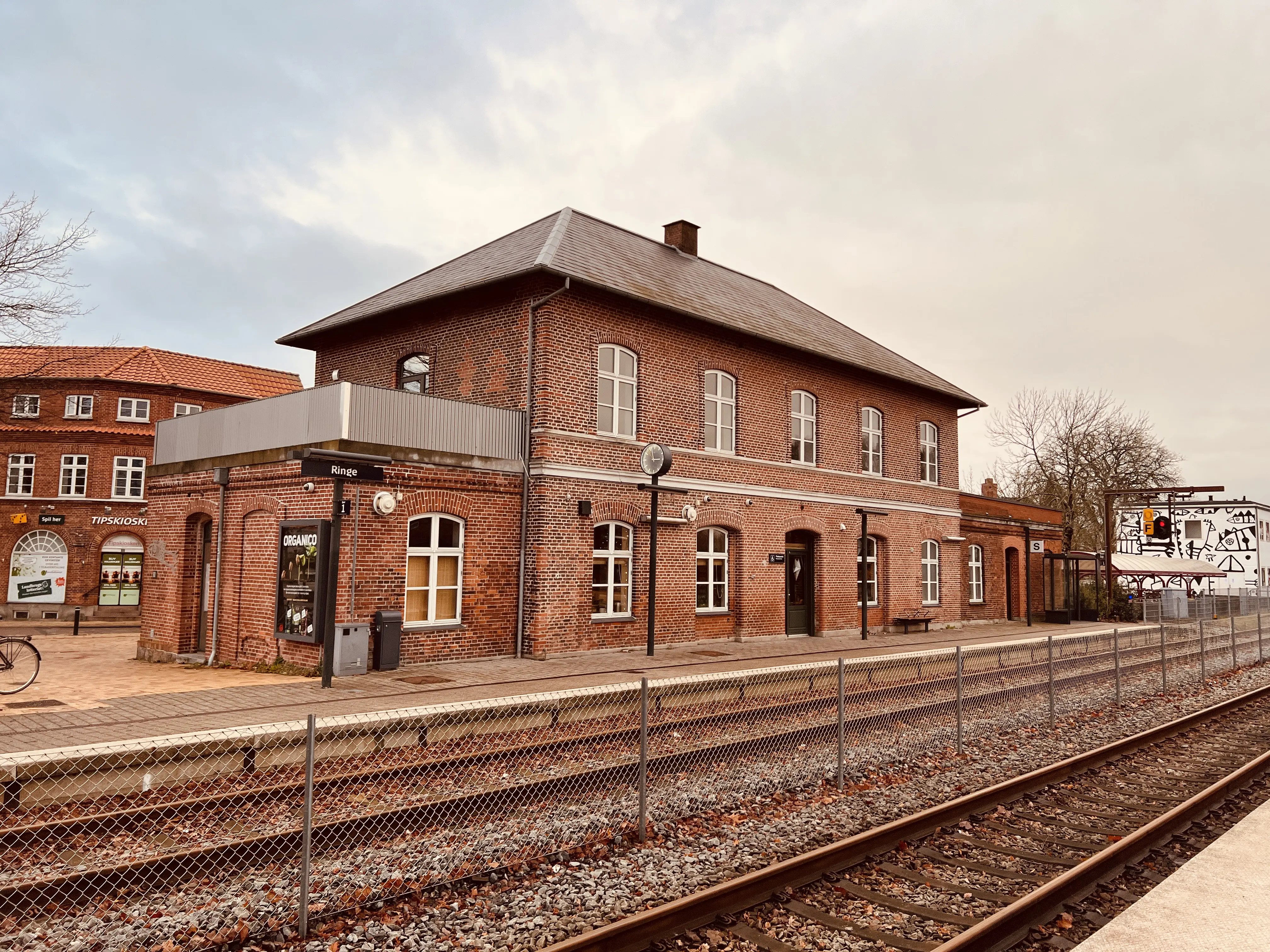 Billede af Ringe Station. Billede af Ringe Station.
