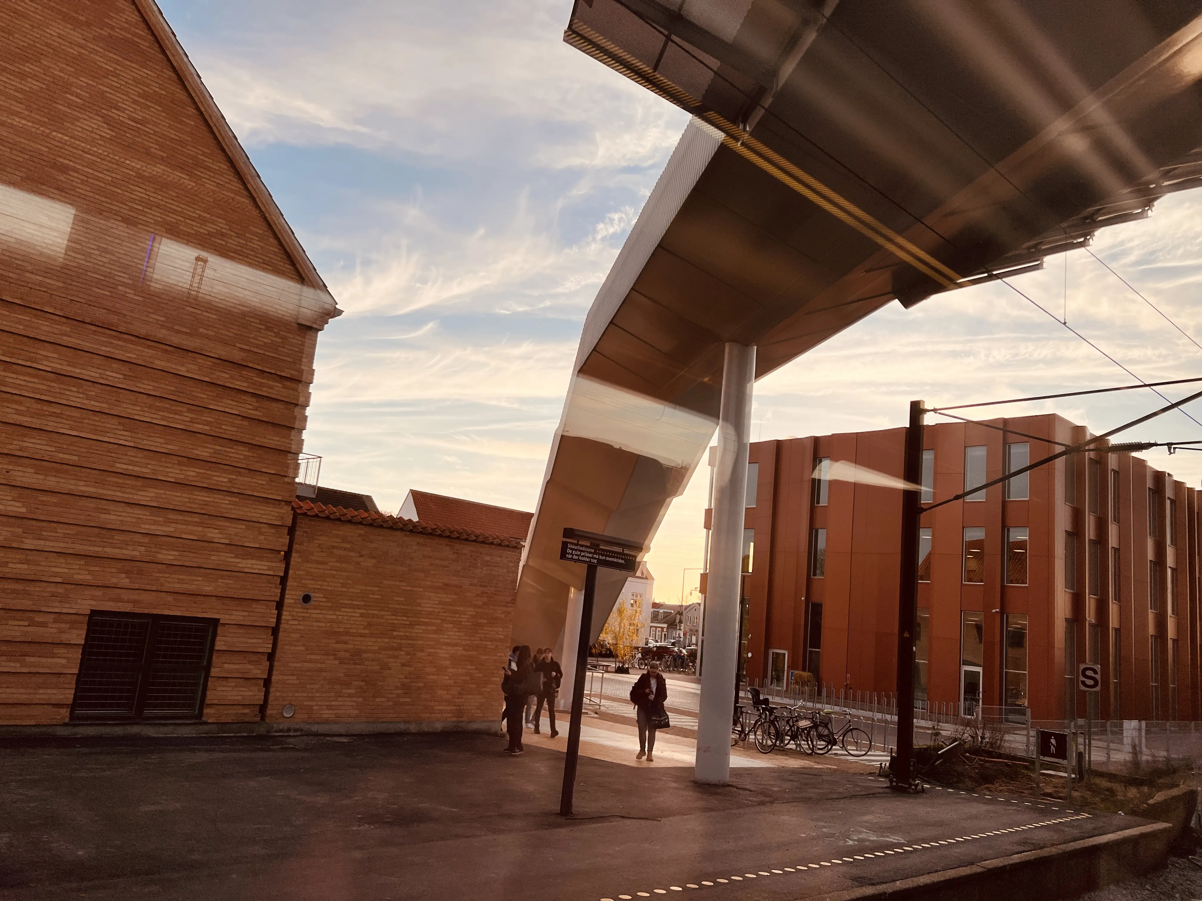 Billede af etableringen af den nye gangbro ved Slagelse Station. Billede af etableringen af den nye gangbro ved Slagelse Station.