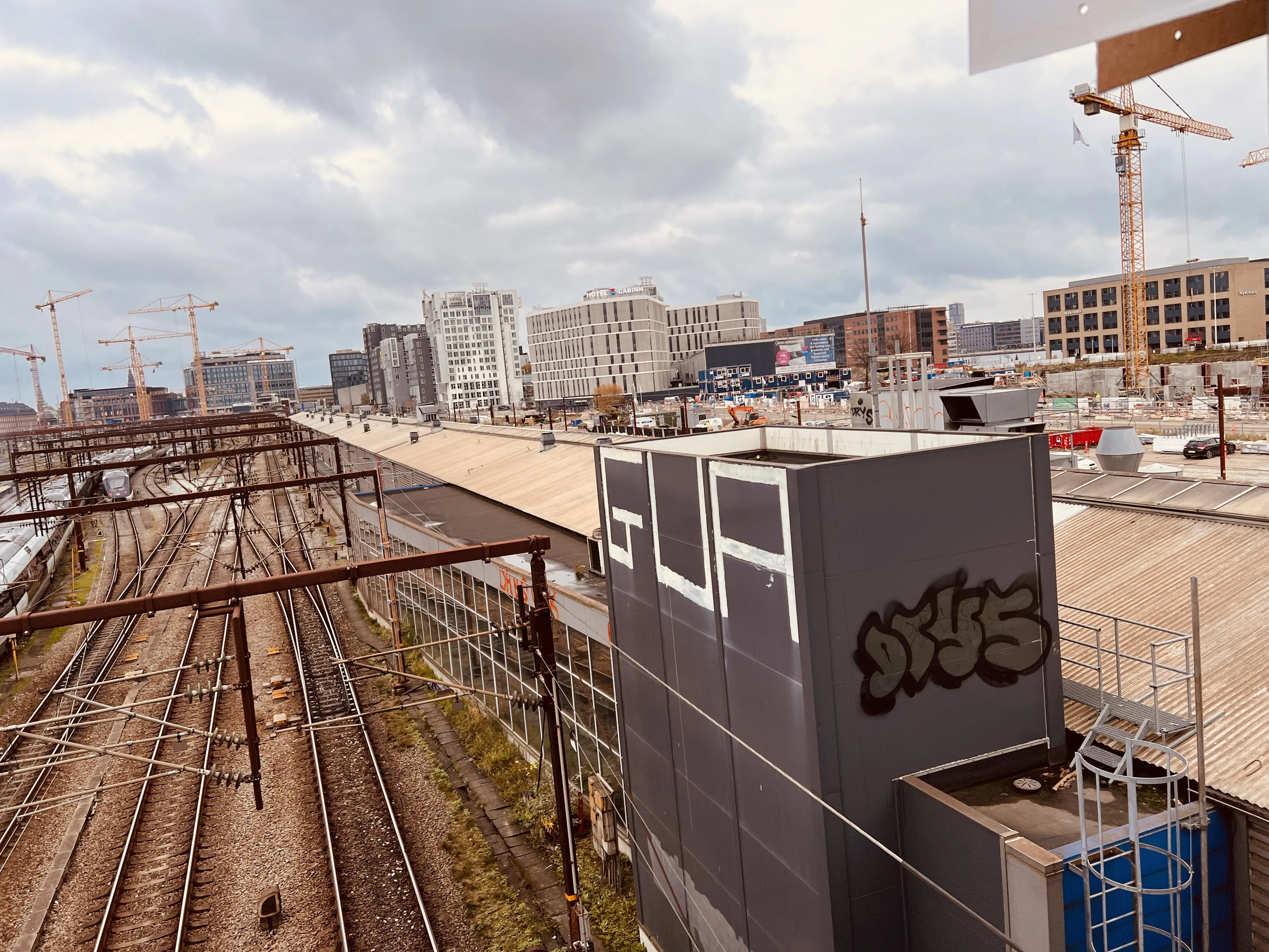 Billede af værksted, remise og vedligeholdelsesområdet ved København Hovedbanegårds. Billede af værksted, remise og vedligeholdelsesområdet ved København Hovedbanegårds.