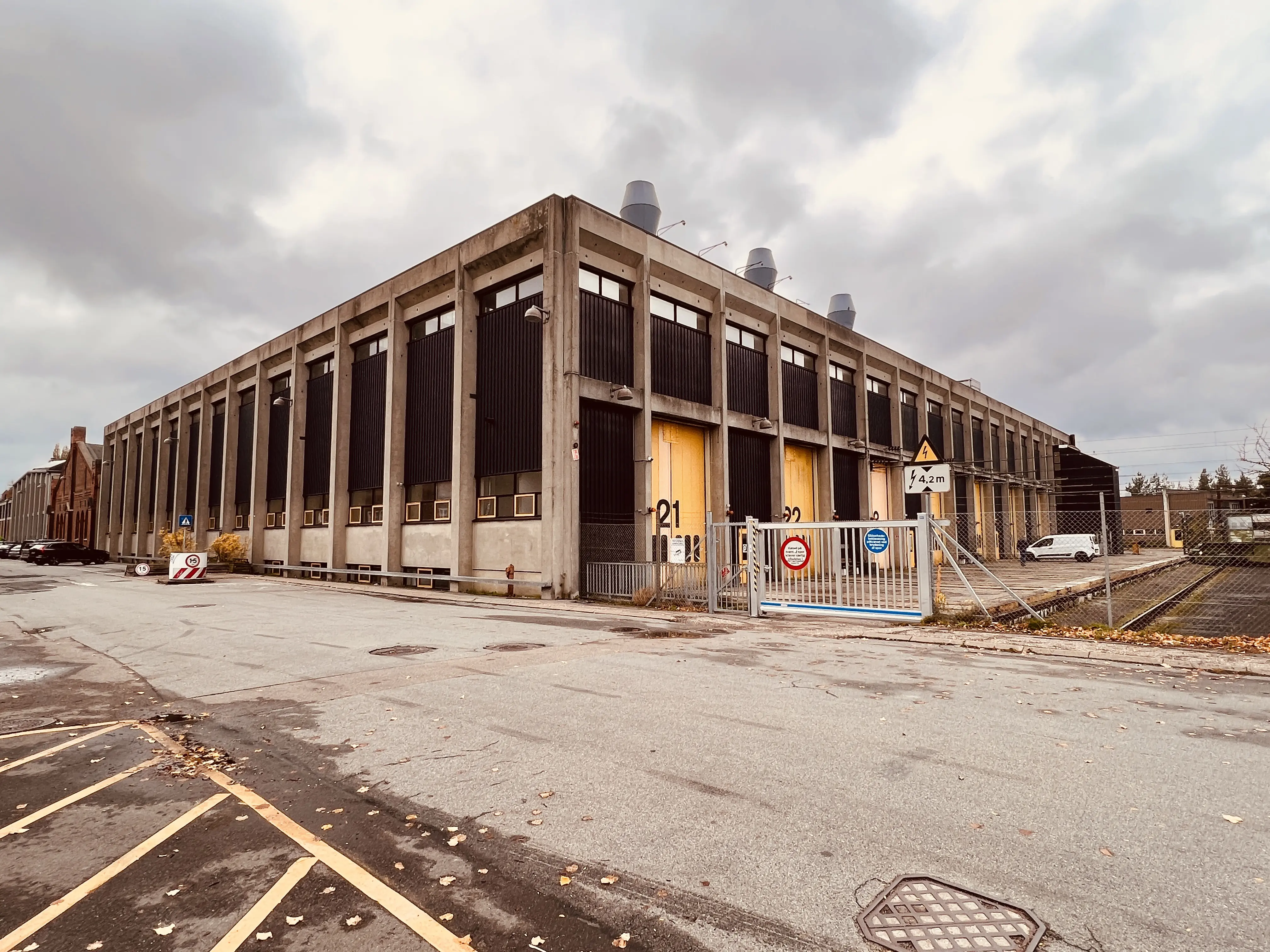 Billede af værksted, remise og vedligeholdelsesområdet ved København Hovedbanegårds. Billede af værksted, remise og vedligeholdelsesområdet ved København Hovedbanegårds.