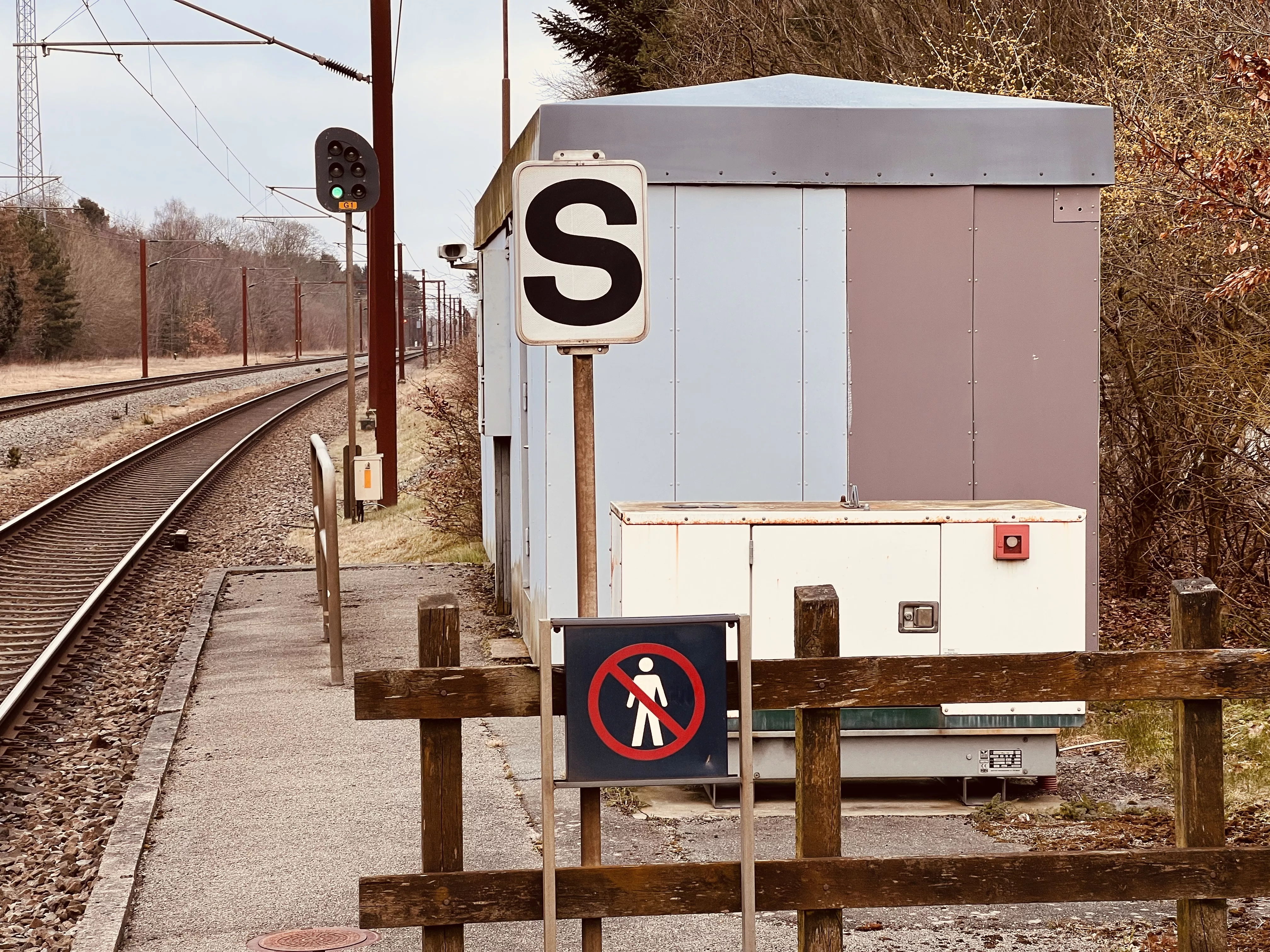 Billede af Holmstrup Trinbræt. Billede af Holmstrup Trinbræt.