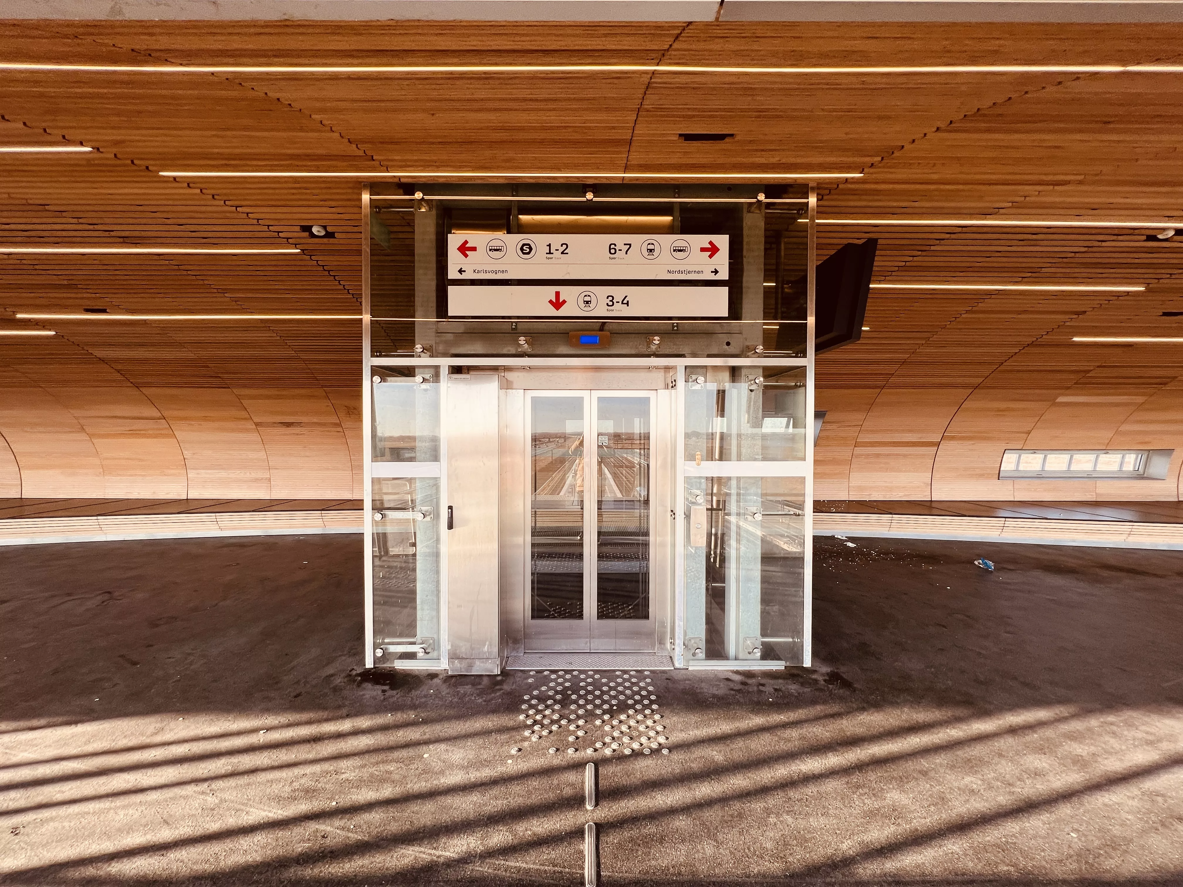 Billede af Køge Nord Trinbræt. Billede af Køge Nord Trinbræt.