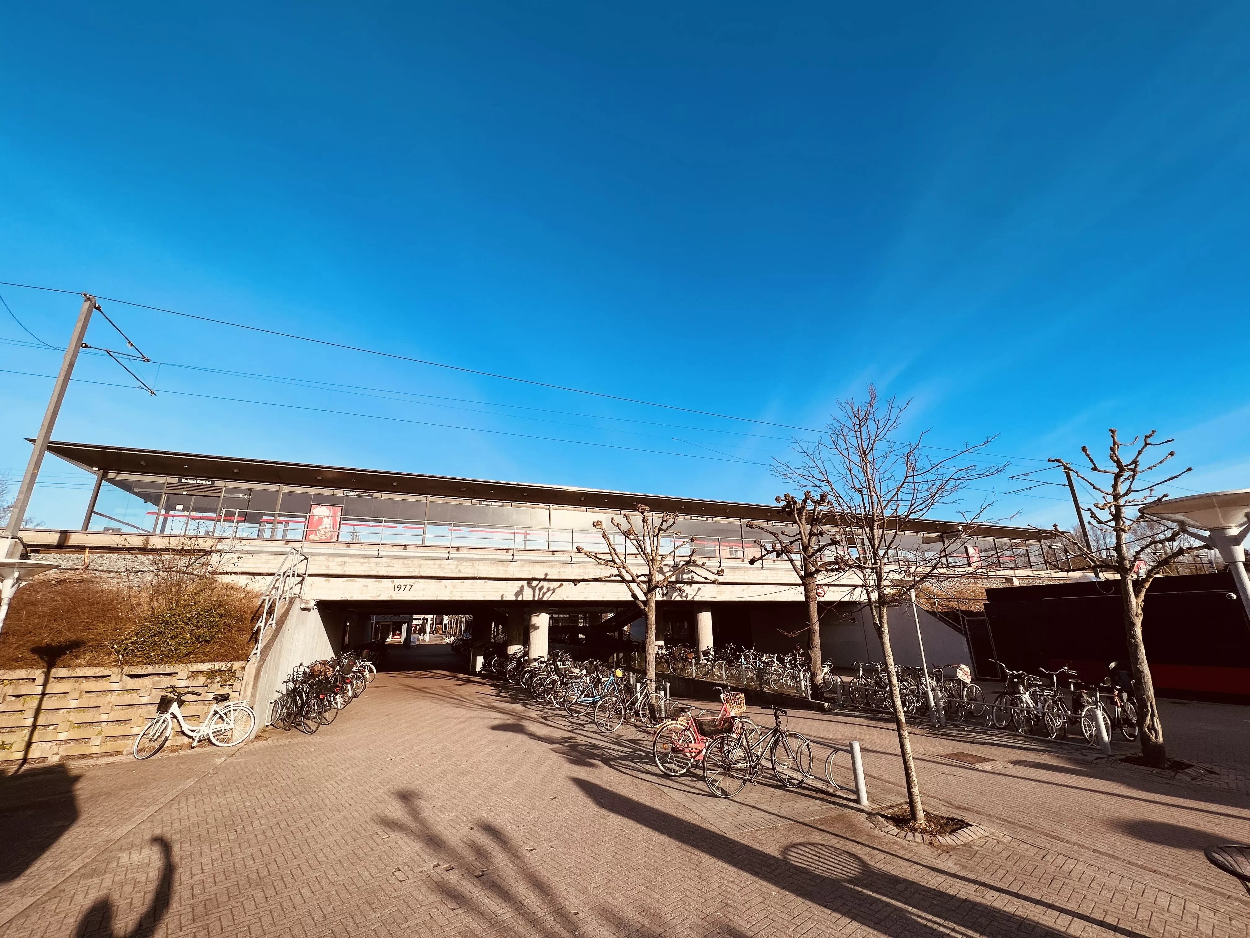 Billede af Solrød Strand S-togstrinbræt. Billede af Solrød Strand S-togstrinbræt.