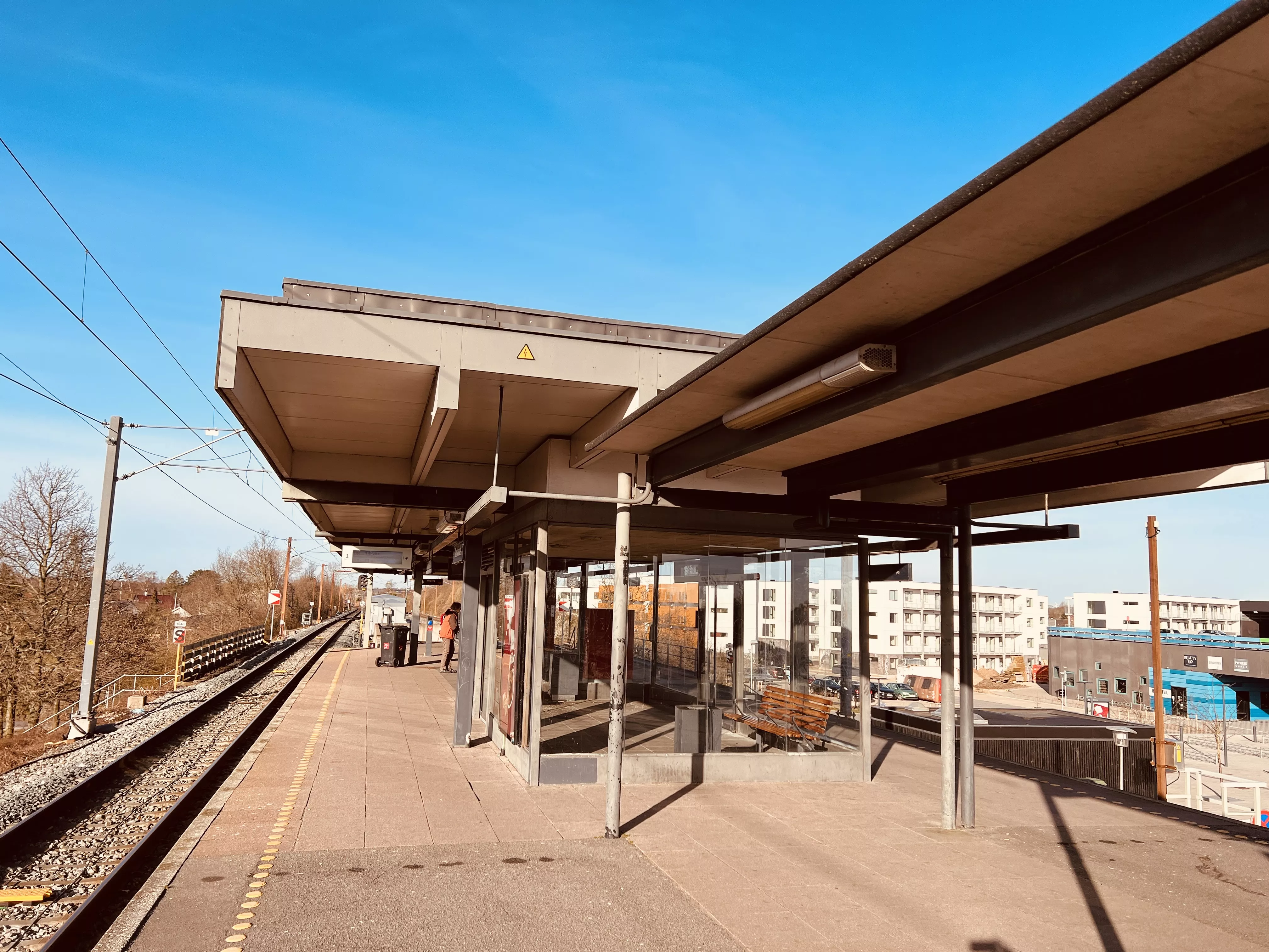 Billede af Karlslunde S-togstrinbræt. Billede af Karlslunde S-togstrinbræt.