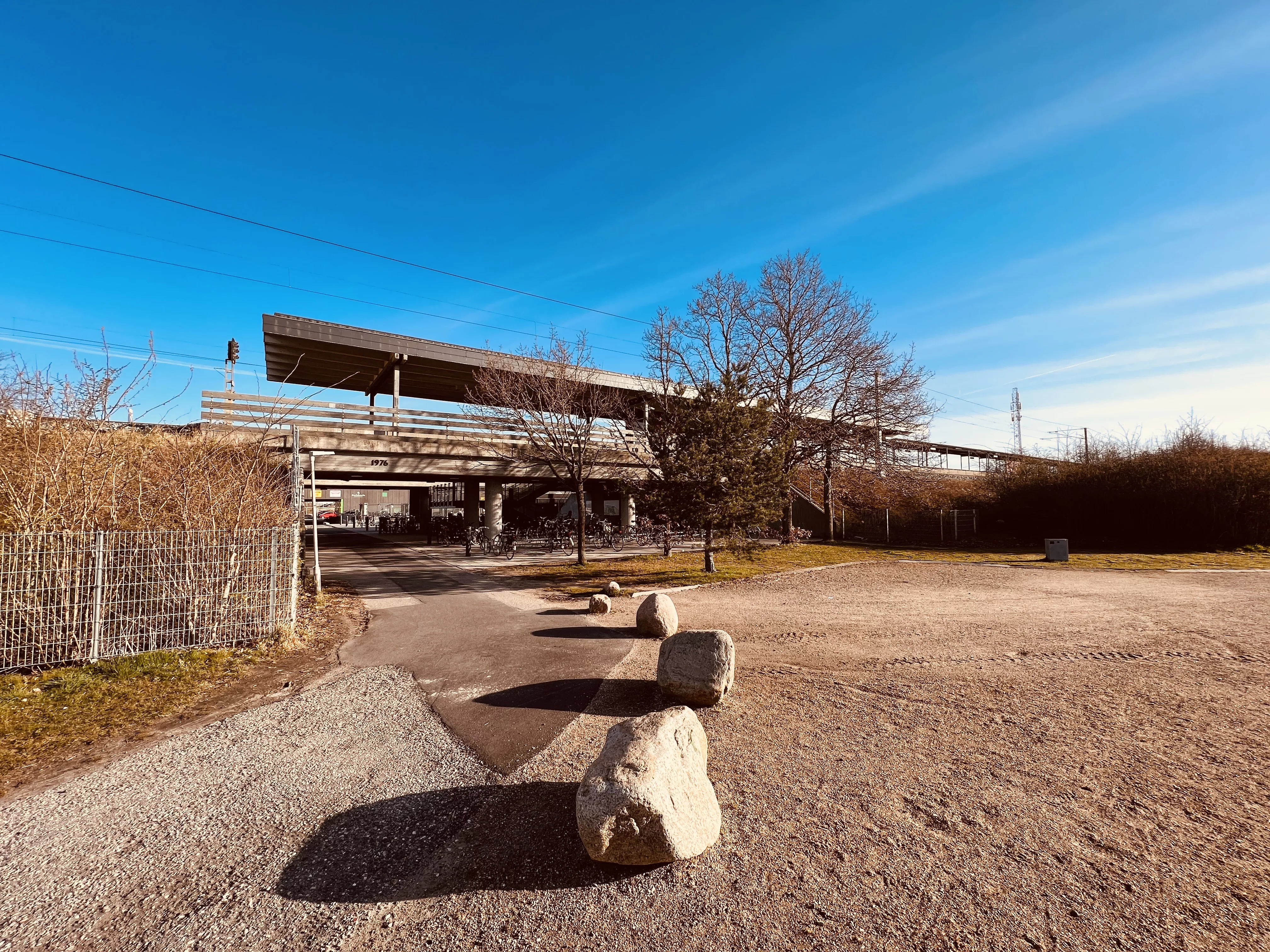 Billede af Karlslunde S-togstrinbræt. Billede af Karlslunde S-togstrinbræt.