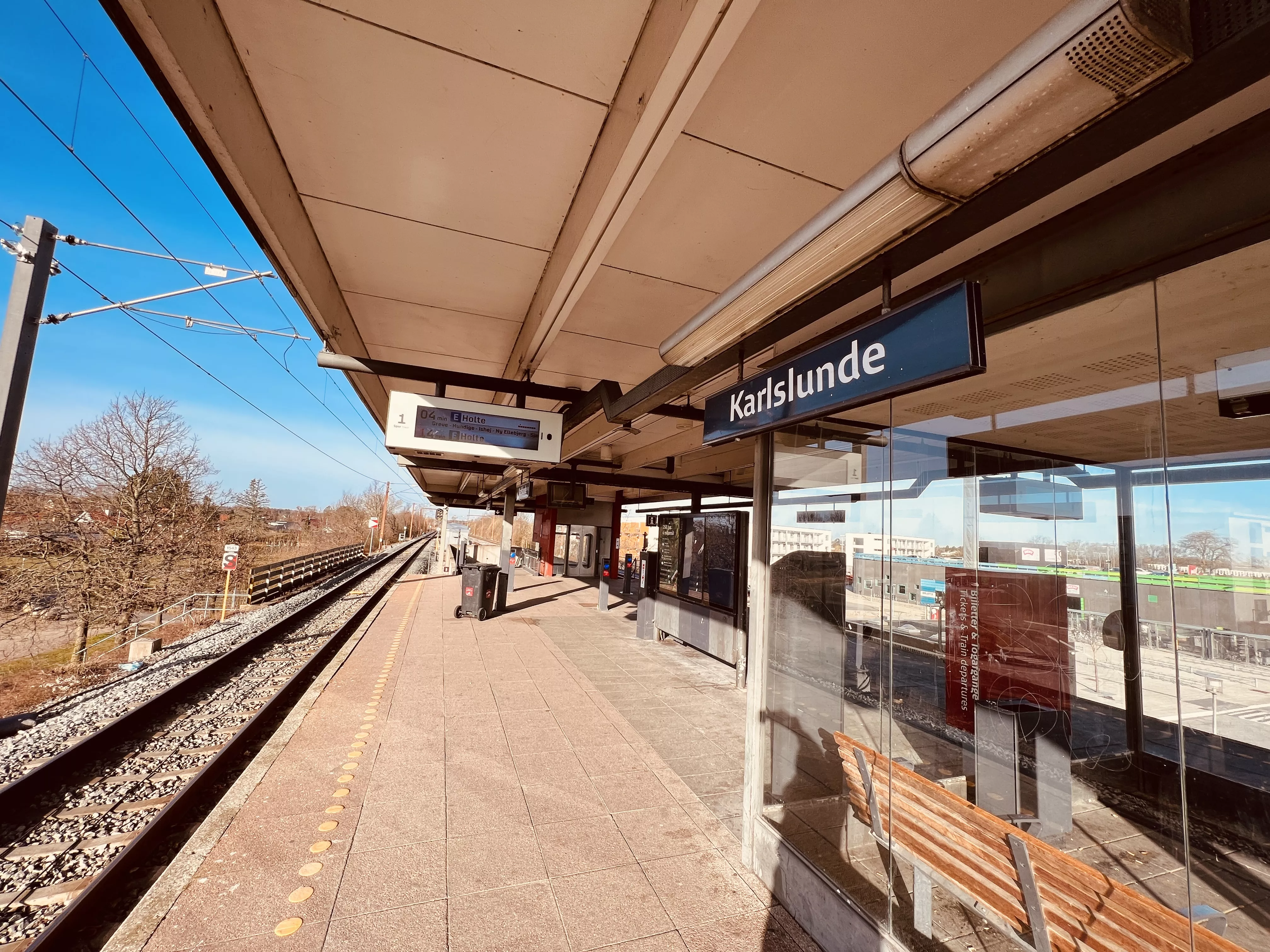 Billede af Karlslunde S-togstrinbræt. Billede af Karlslunde S-togstrinbræt.