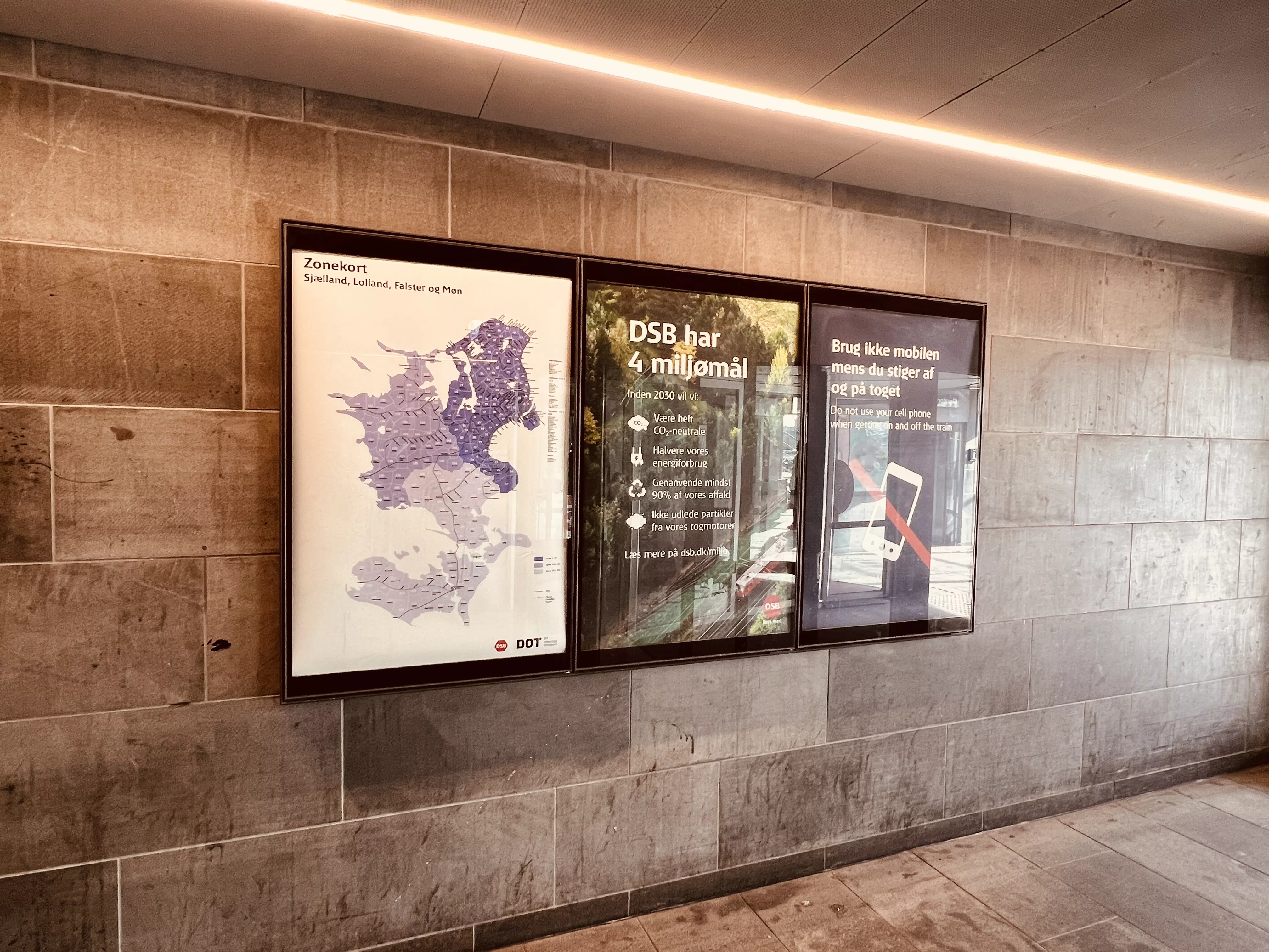 Billede af Ishøj S-togsstation. Billede af Ishøj S-togsstation.