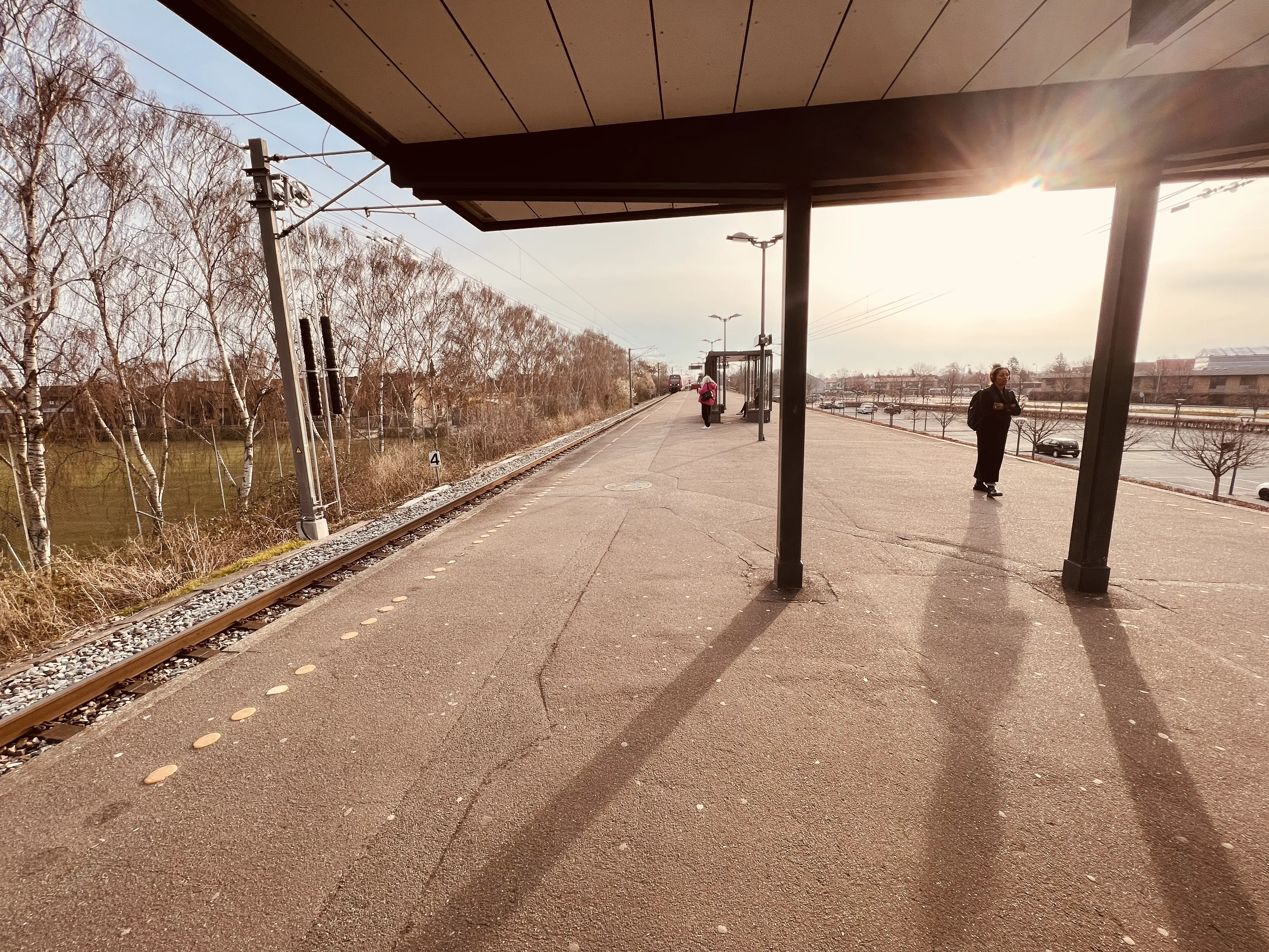 Billede af Friheden S-togstrinbræt. Billede af Friheden S-togstrinbræt.