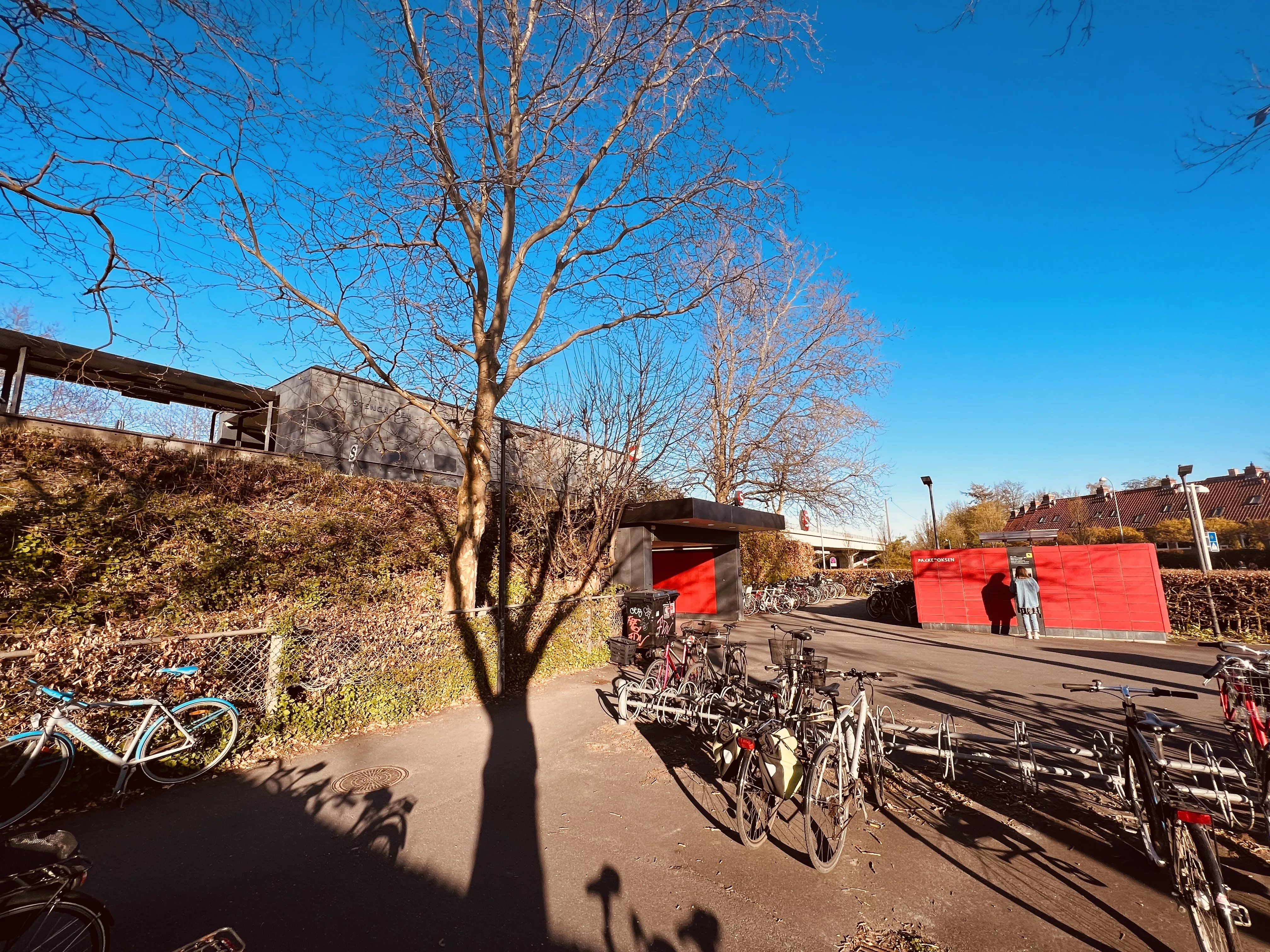 Billede af Stengården S-togstrinbræt. Billede af Stengården S-togstrinbræt.
