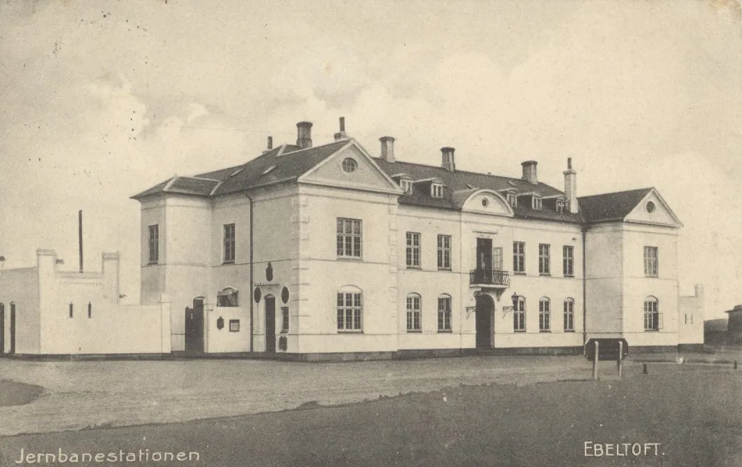 Postkort af Ebeltoft Station. Postkort af Ebeltoft Station.
