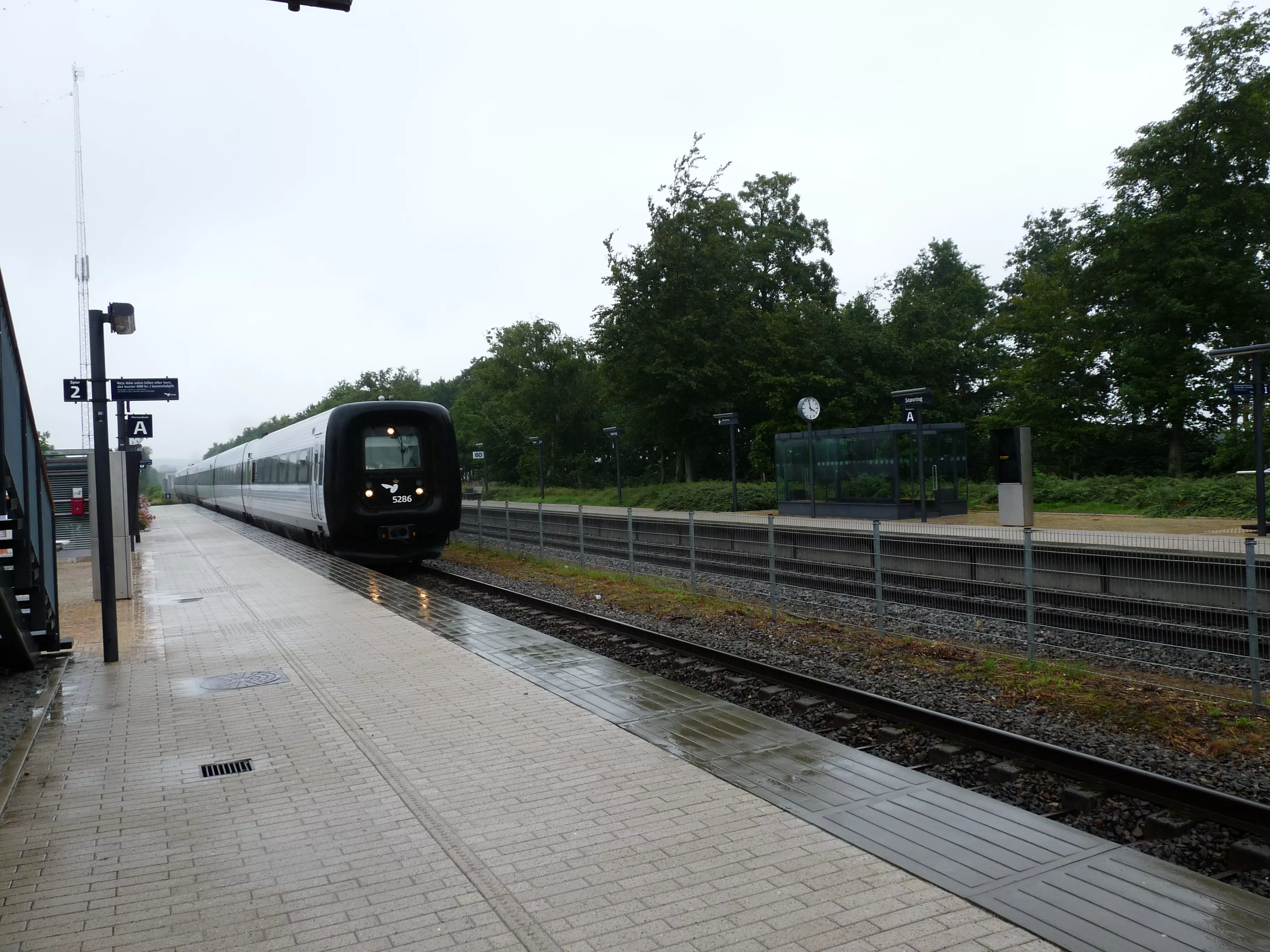 Støvring Station er nedrevet og erstattet af dette trinbræt.