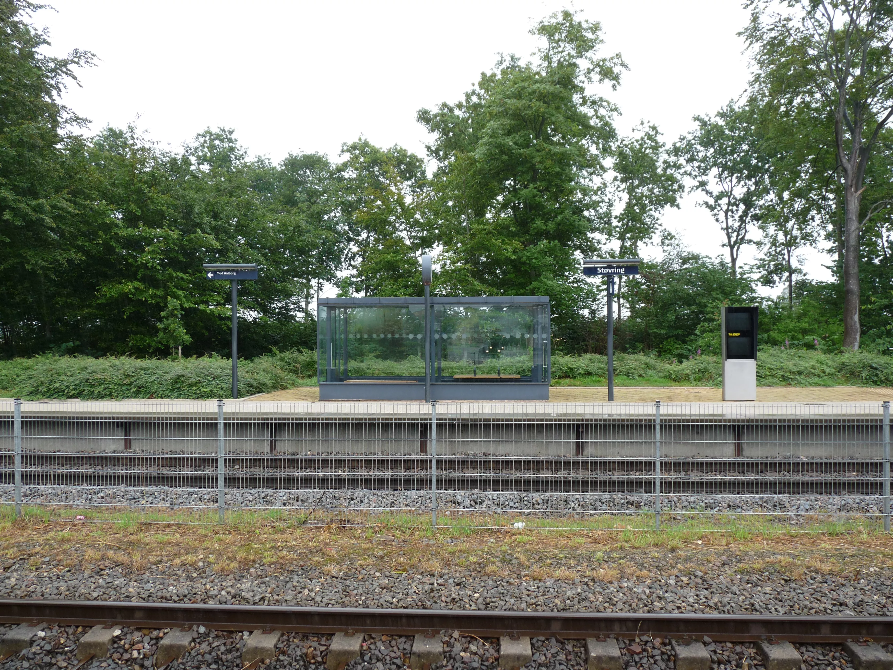 Støvring Station er nedrevet og erstattet af dette trinbræt.