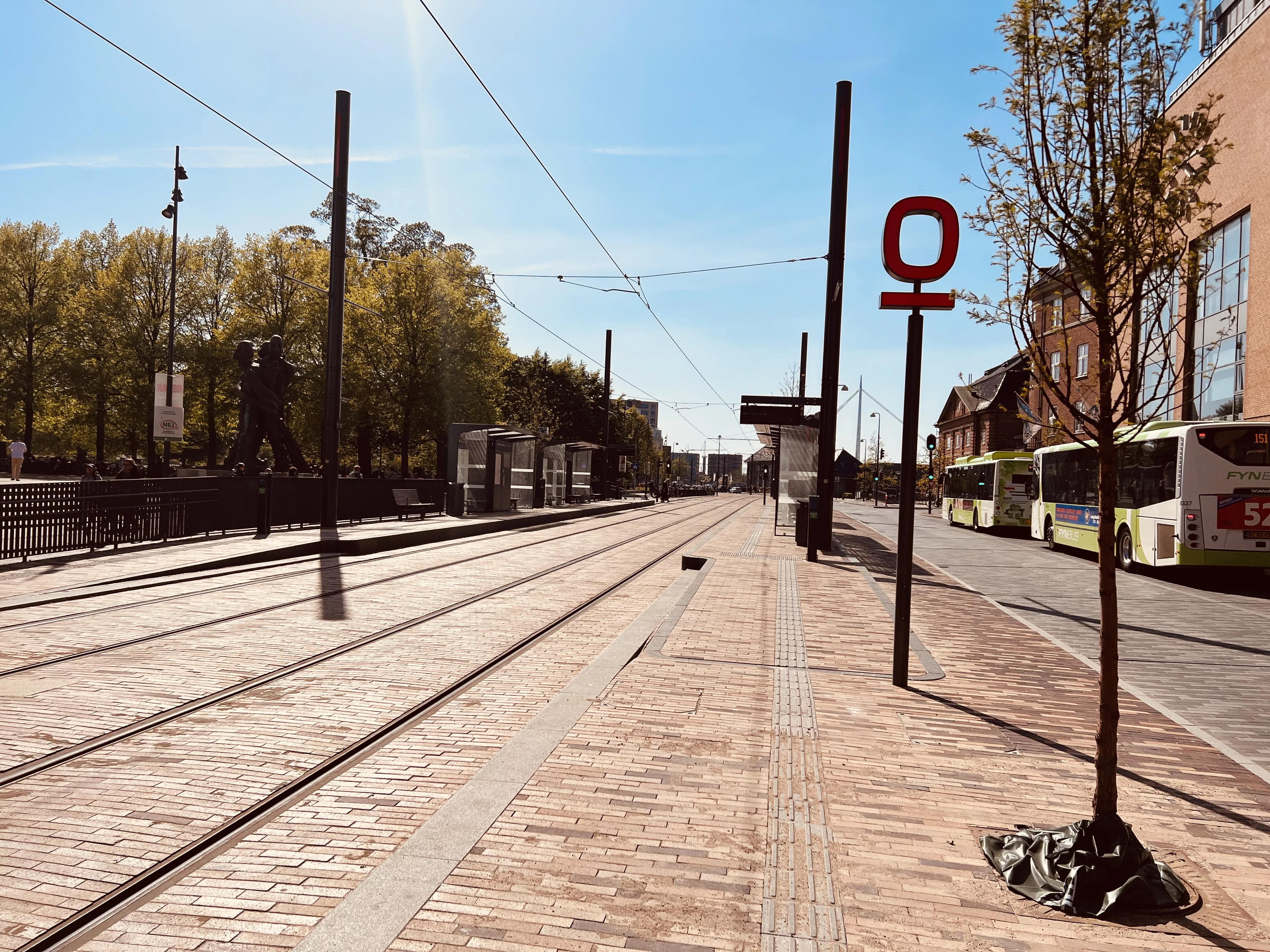 Billede af Odense Banegård Letbanestation.