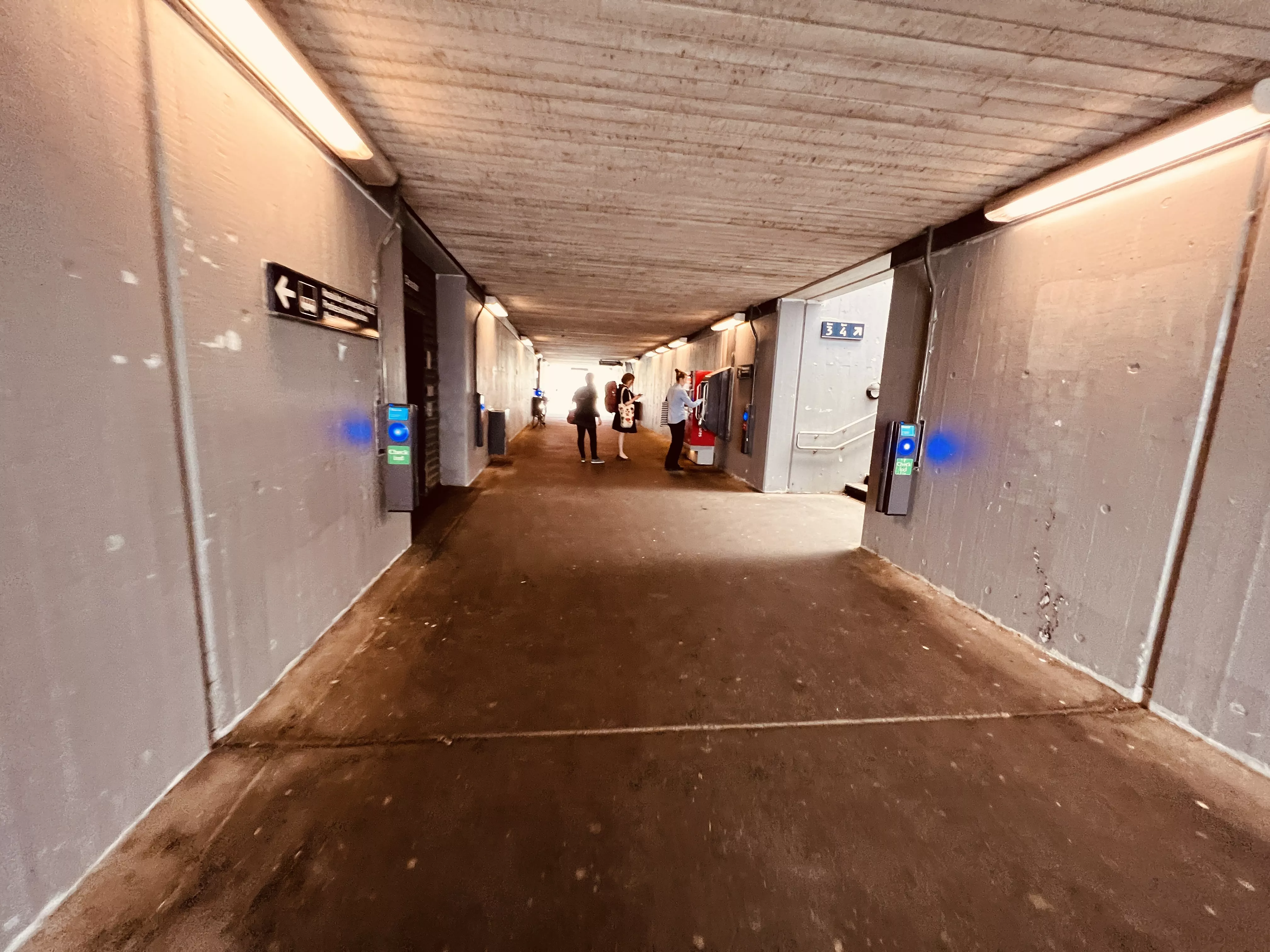 Billede af Trekroner Trinbræt. Billede af Trekroner Trinbræt.