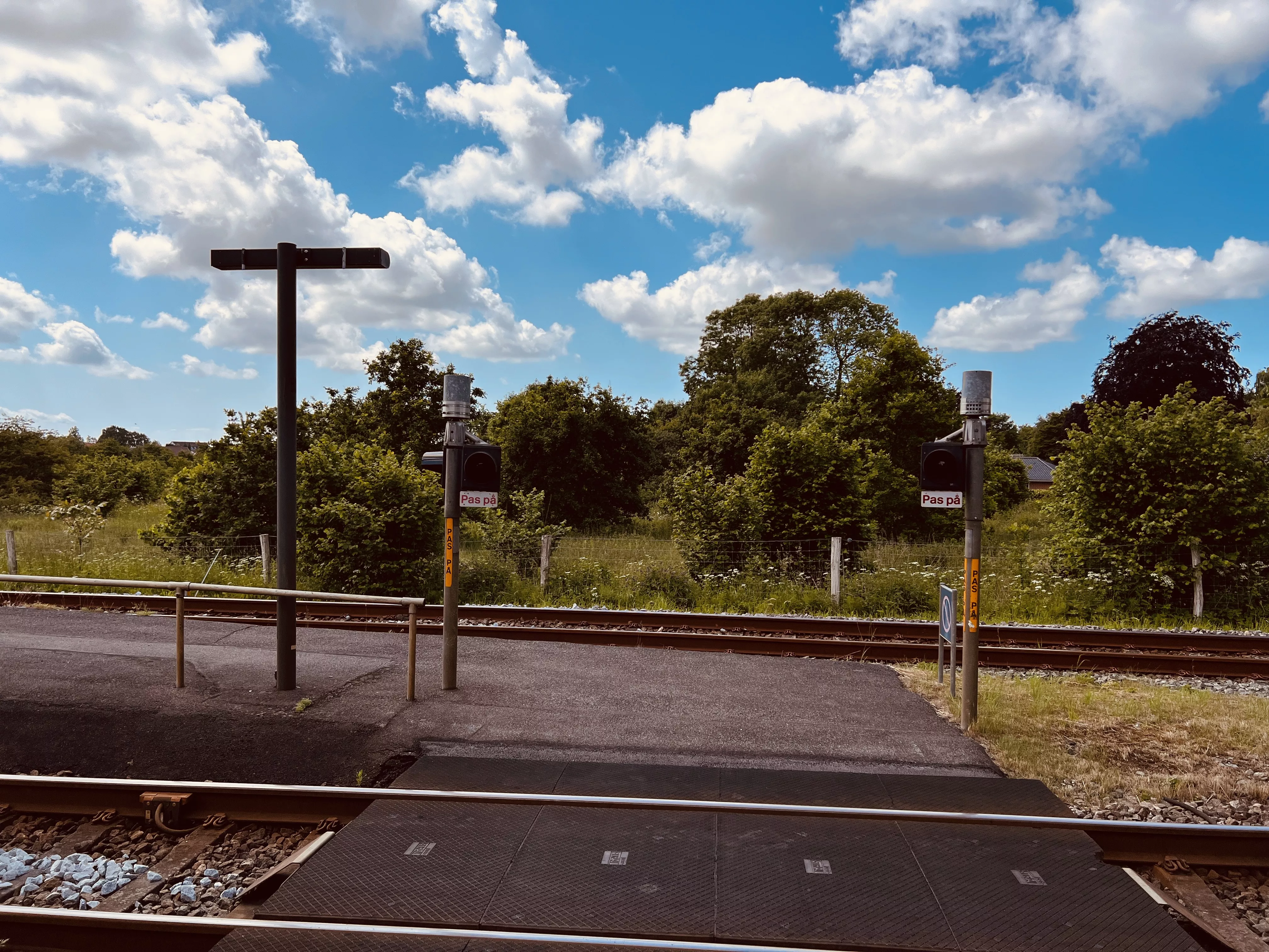Billede af Højby (Fyn) Trinbræt. Billede af Højby (Fyn) Trinbræt.