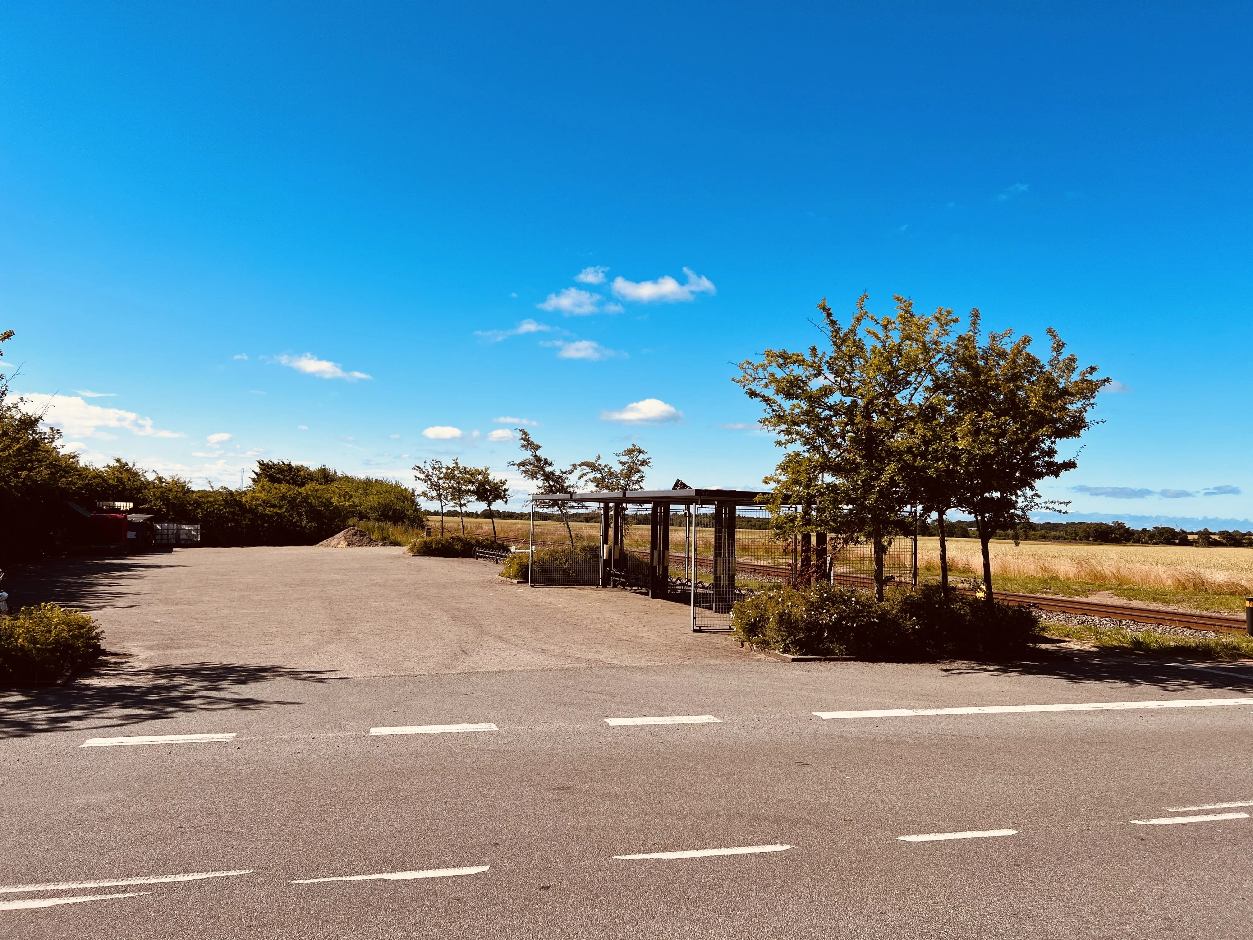 Billede af Sejstrup Billetsalgssted - Billetsalgssted er nedrevet, men Sejstrup Billetsalgssted har ligget her. Billede af Sejstrup Billetsalgssted - Billetsalgssted er nedrevet, men Sejstrup Billetsalgssted har ligget her.