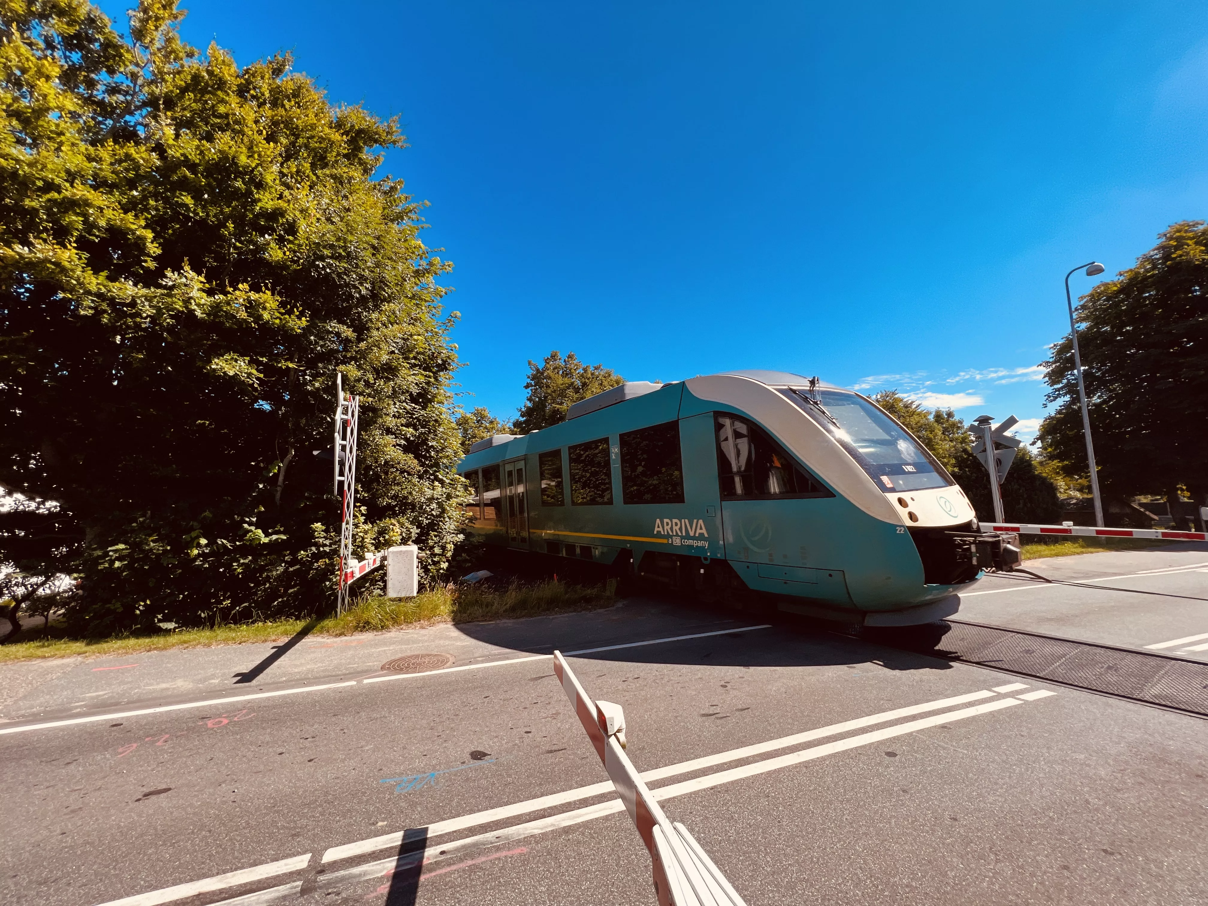 Billede af ARRIVA AR 1022 fotograferet ud for Ribe Nørremark Trinbræt. Billede af ARRIVA AR 1022 fotograferet ud for Ribe Nørremark Trinbræt.