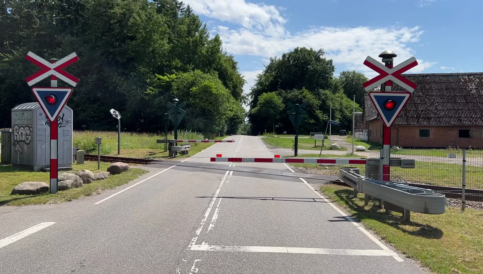Billede af overskæringen ved Duemose Trinbræt. Billede af overskæringen ved Duemose Trinbræt.