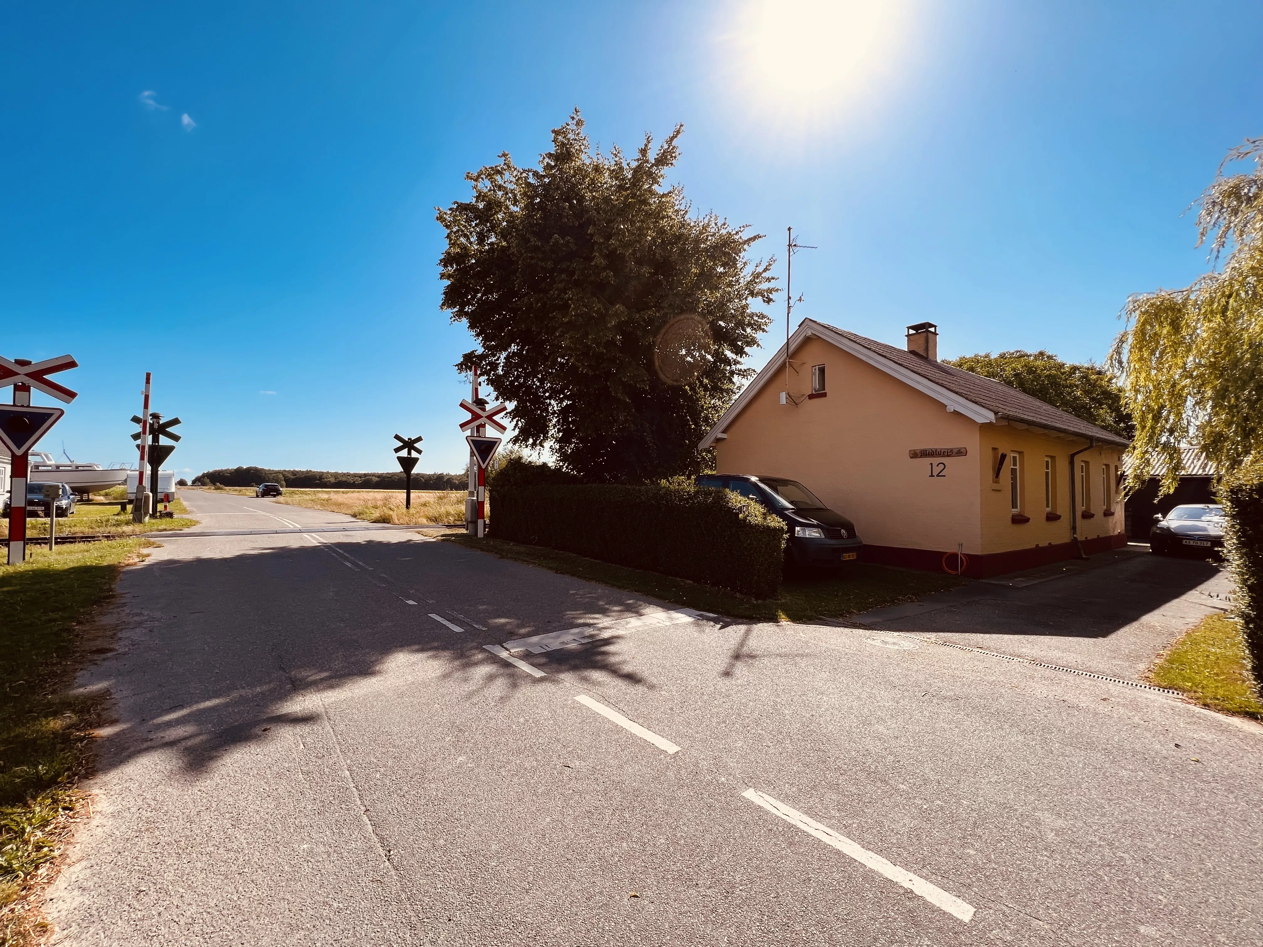 Billede af Østofte Holdeplads. Billede af Østofte Holdeplads.