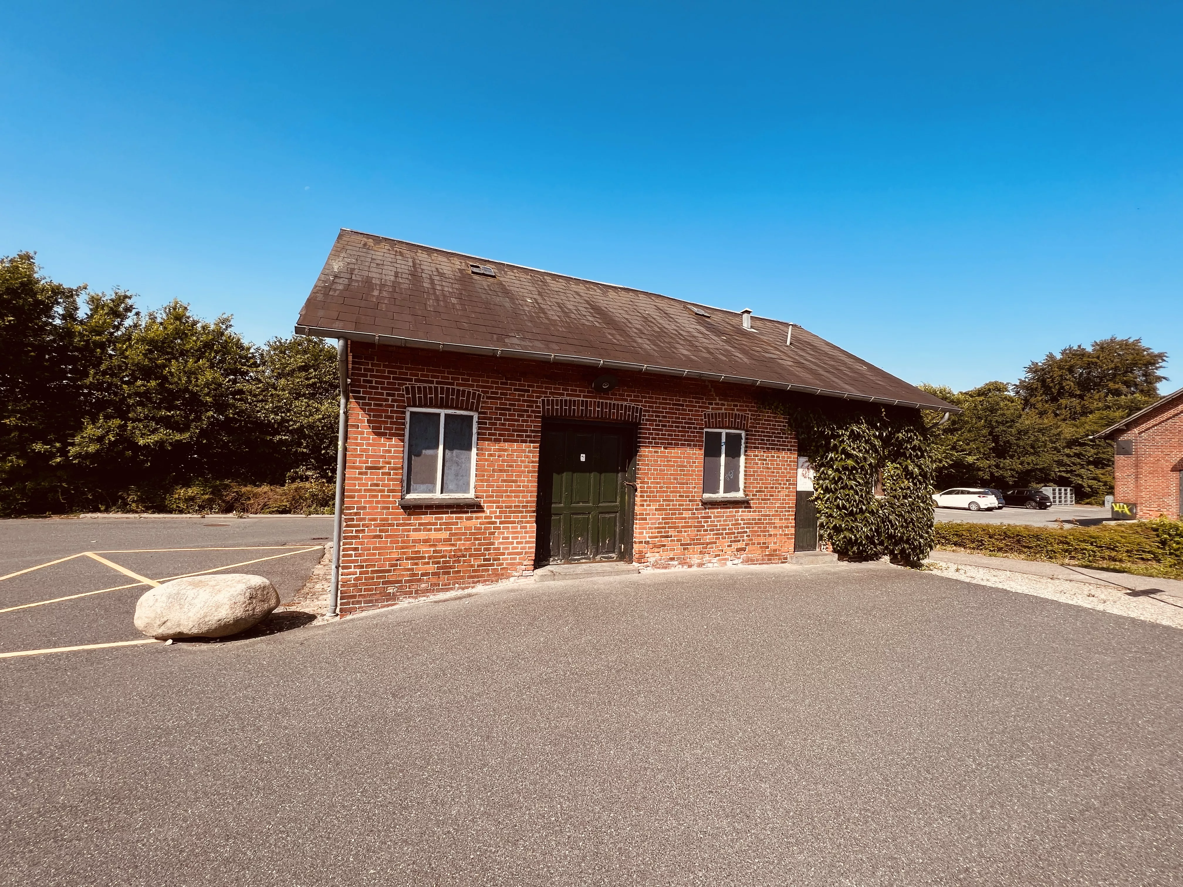 Billede af Gadstrup Stations varehus. Billede af Gadstrup Stations varehus.