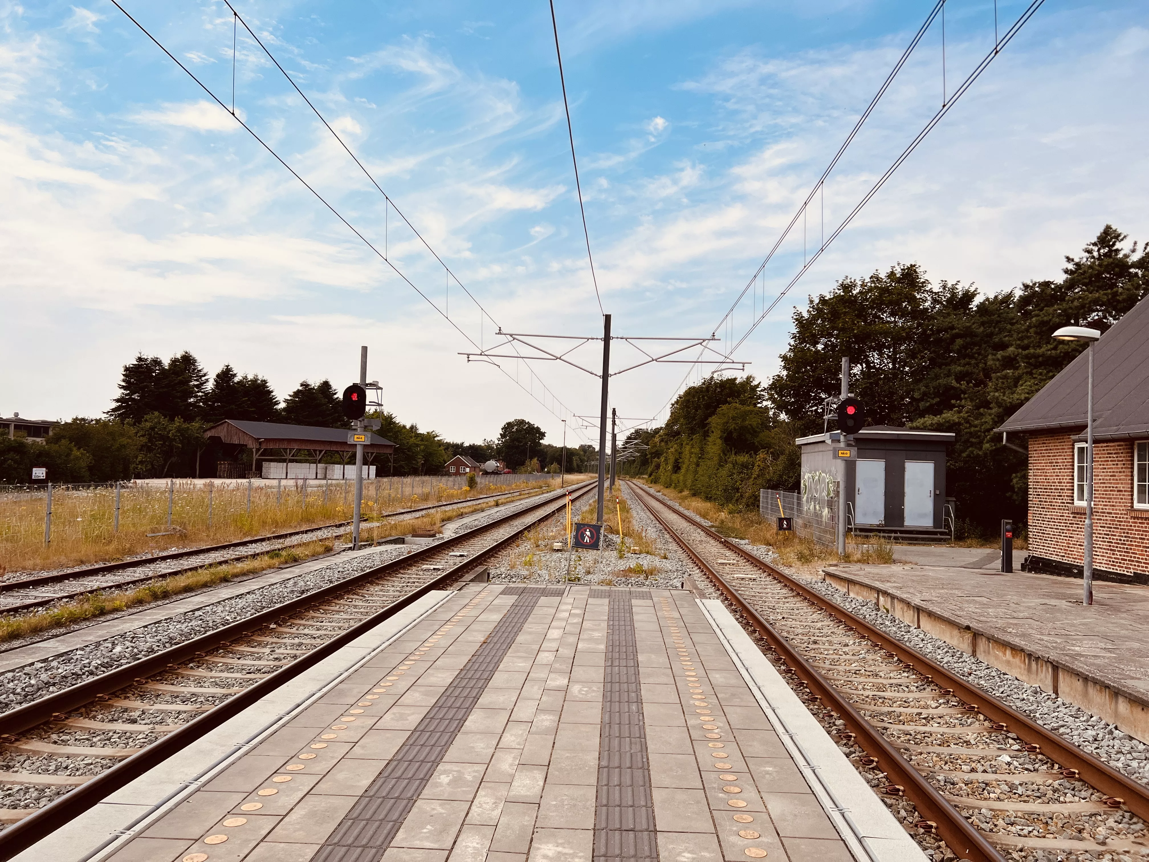Billede af Ryomgård Letbanestations ind og udkørsel. Billede af Ryomgård Letbanestations ind og udkørsel.