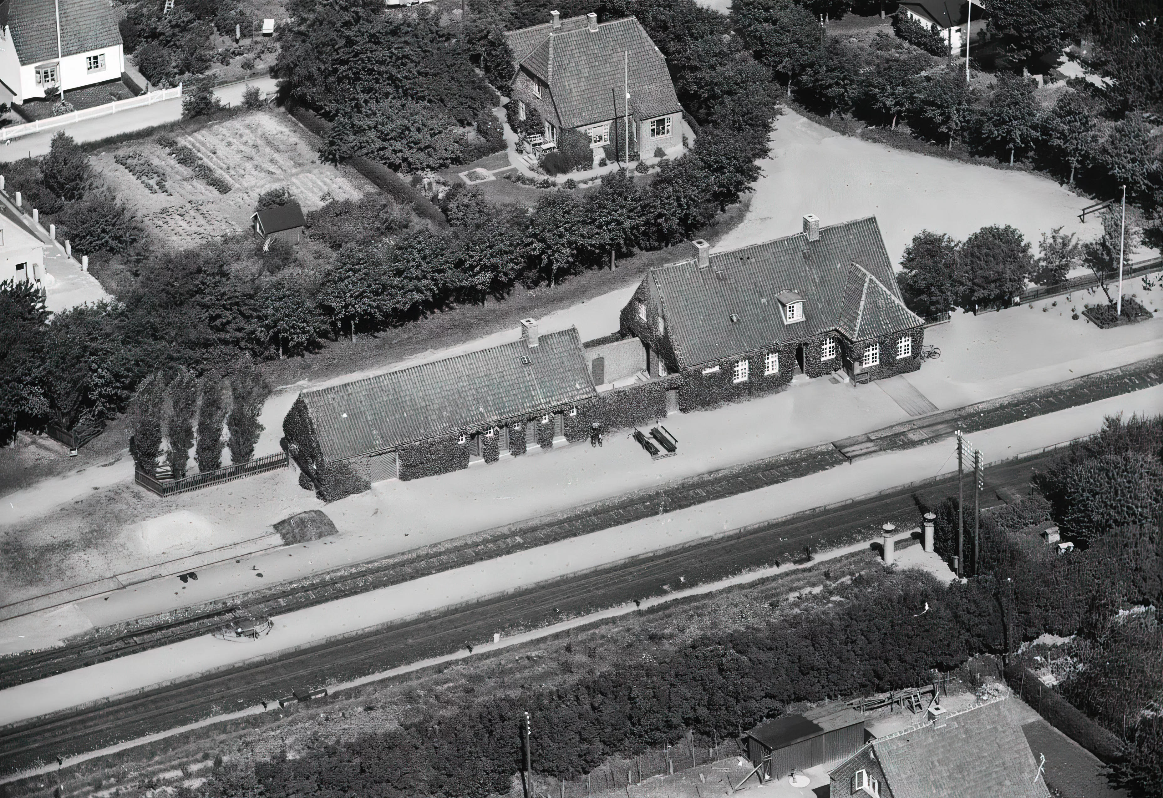 Billede af Bråby Station, som blev nedsat til Bråby Trinbræt i 1960.