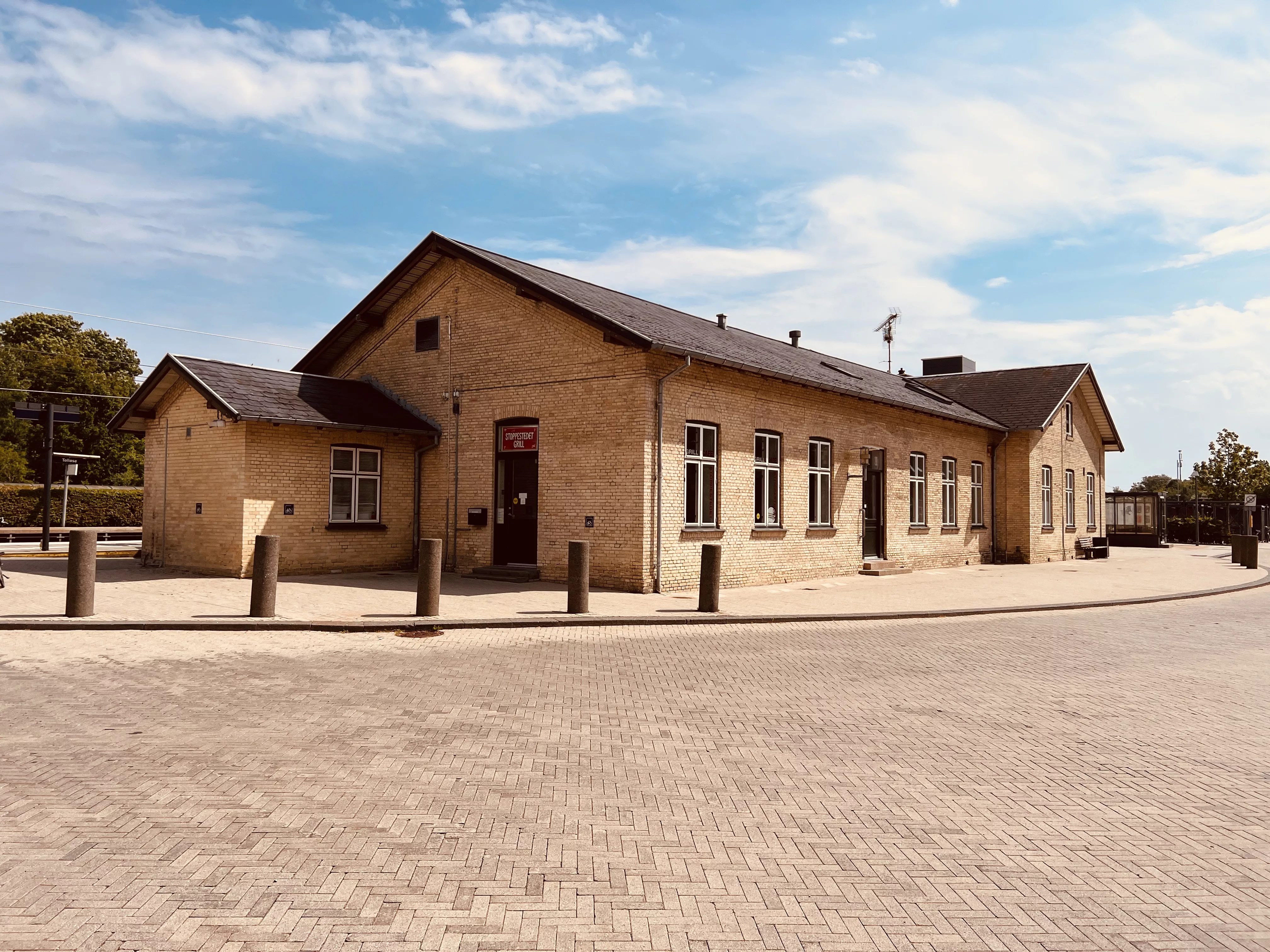 Billede af Tølløse Station. Billede af Tølløse Station.