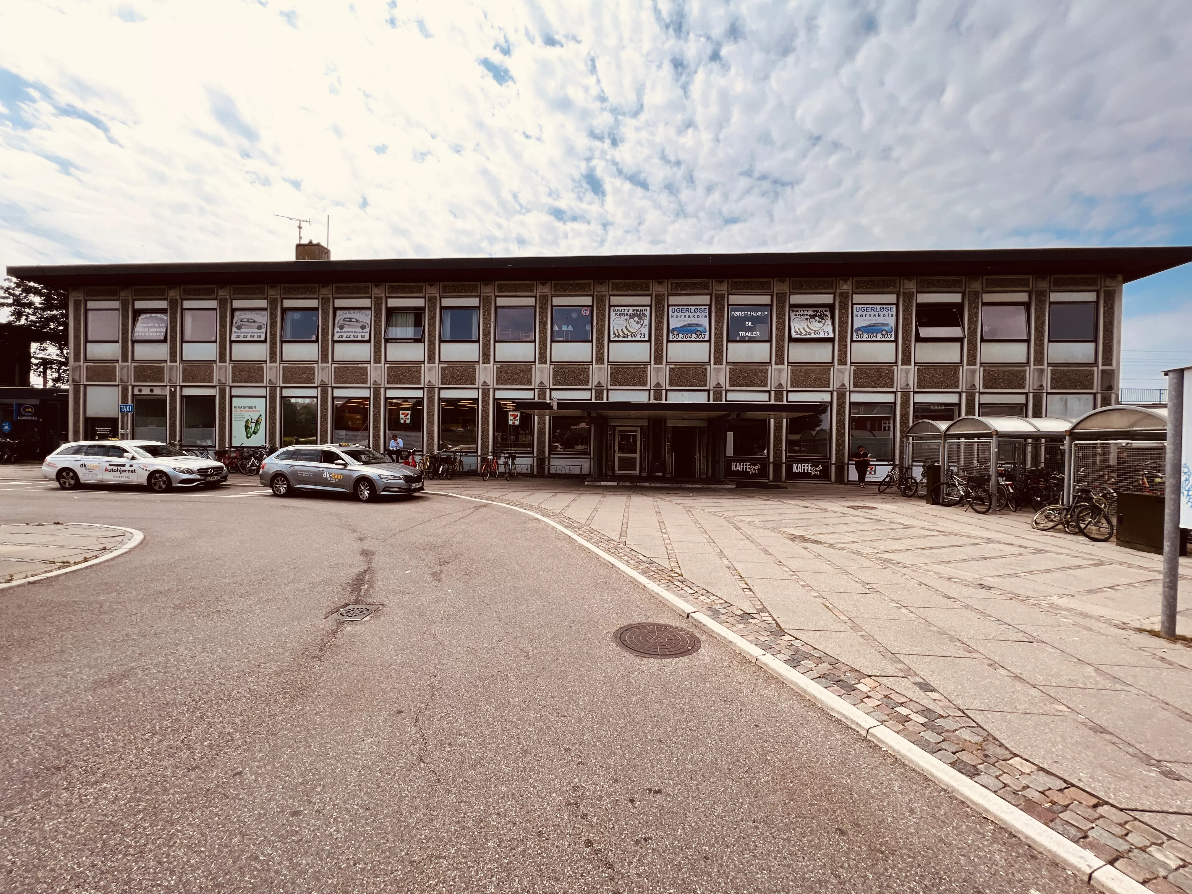Billede af Holbæk Station. Billede af Holbæk Station.