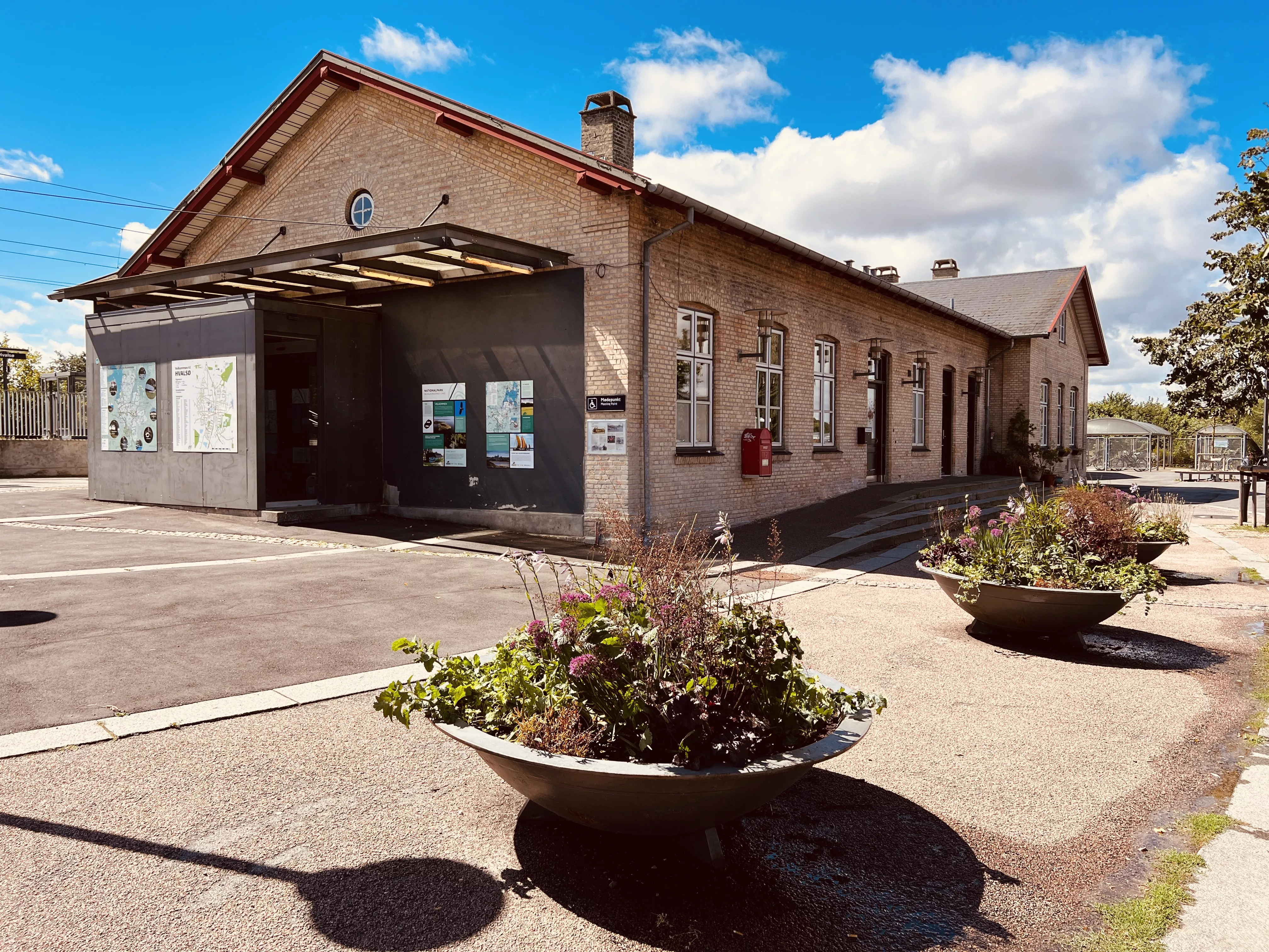 Billede af Hvalsø Station.