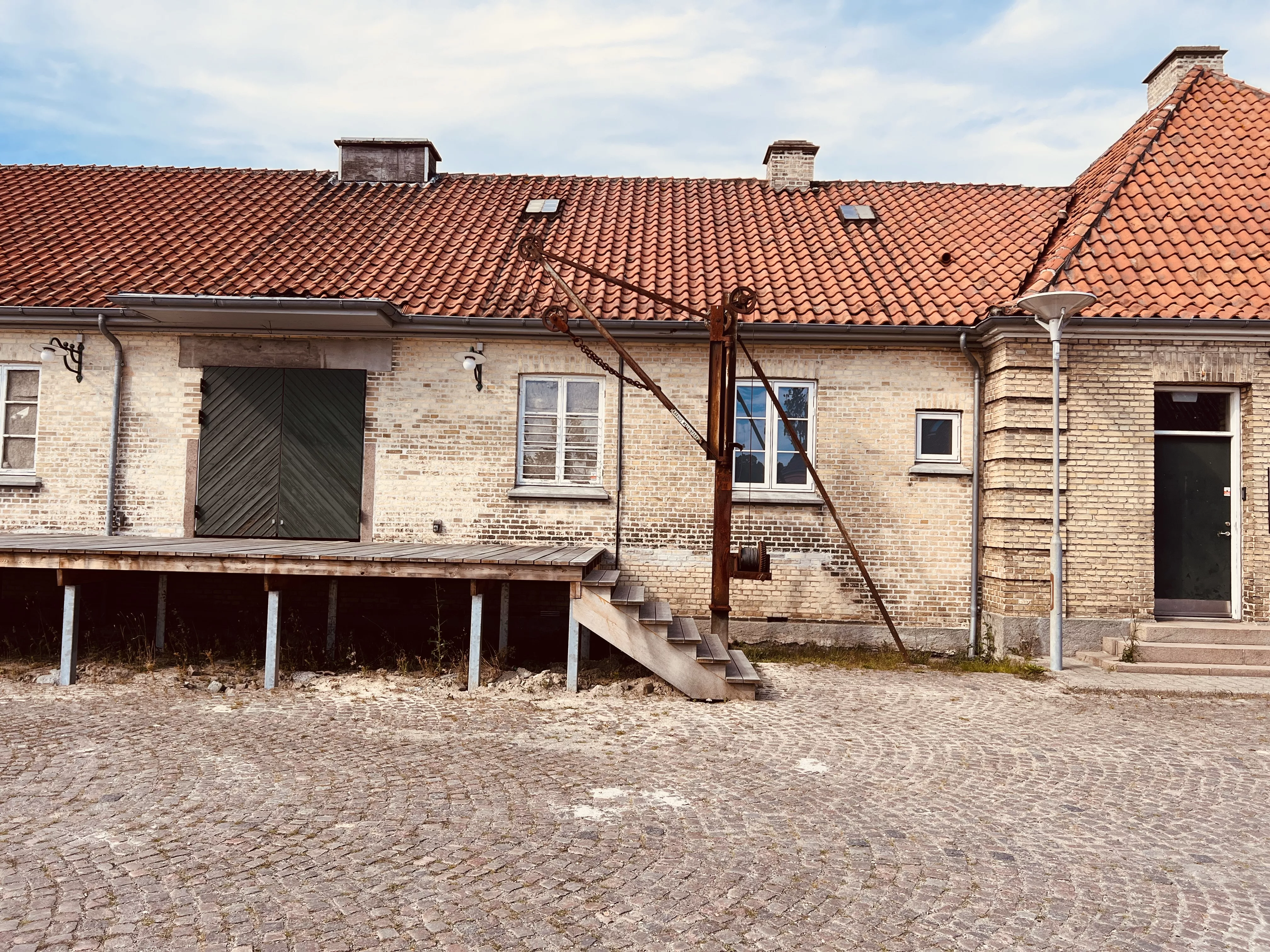 Billede af Maribo Stations varehus. Billede af Maribo Stations varehus.