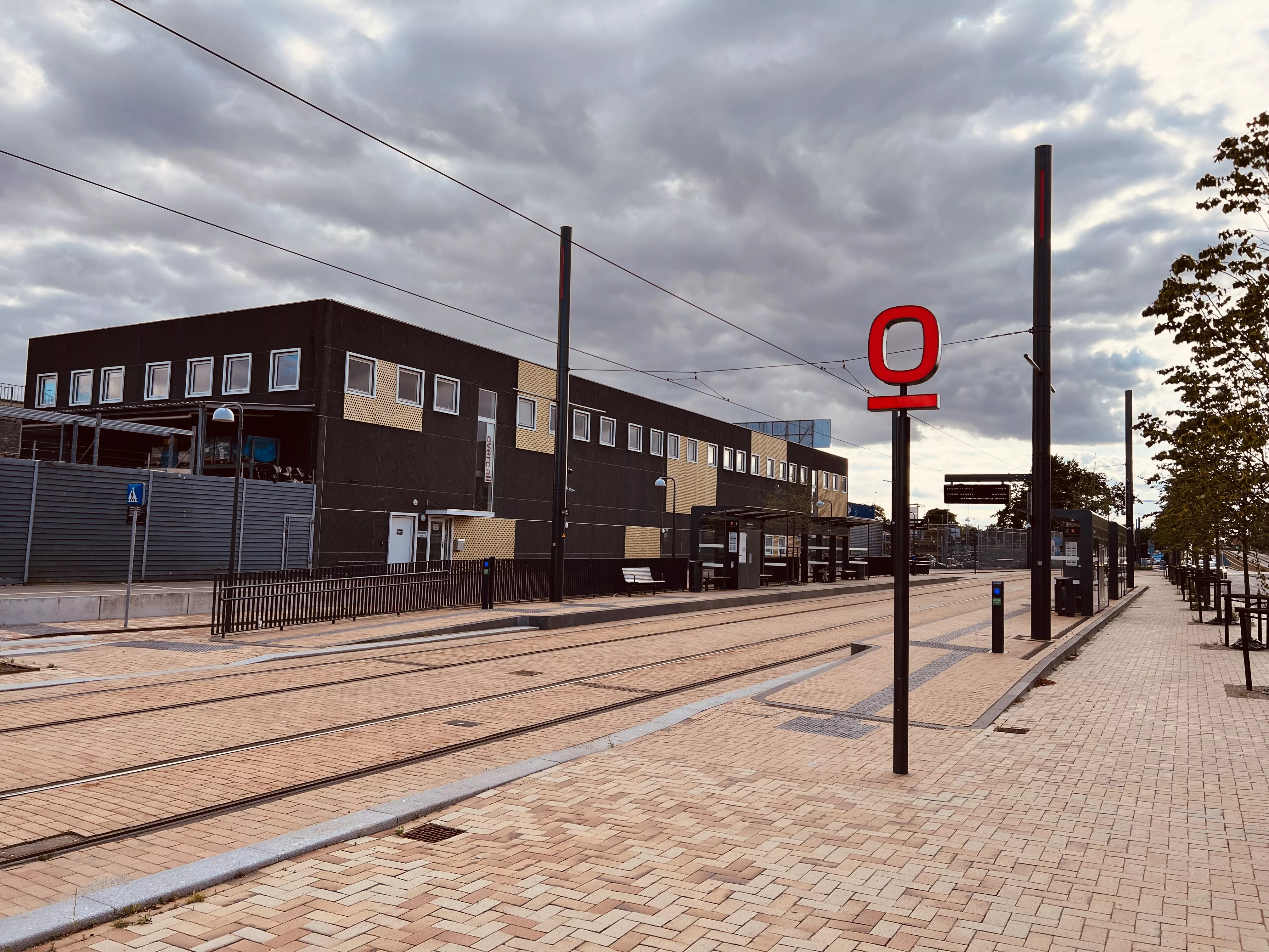 Billede af Vesterbro Letbanestation.