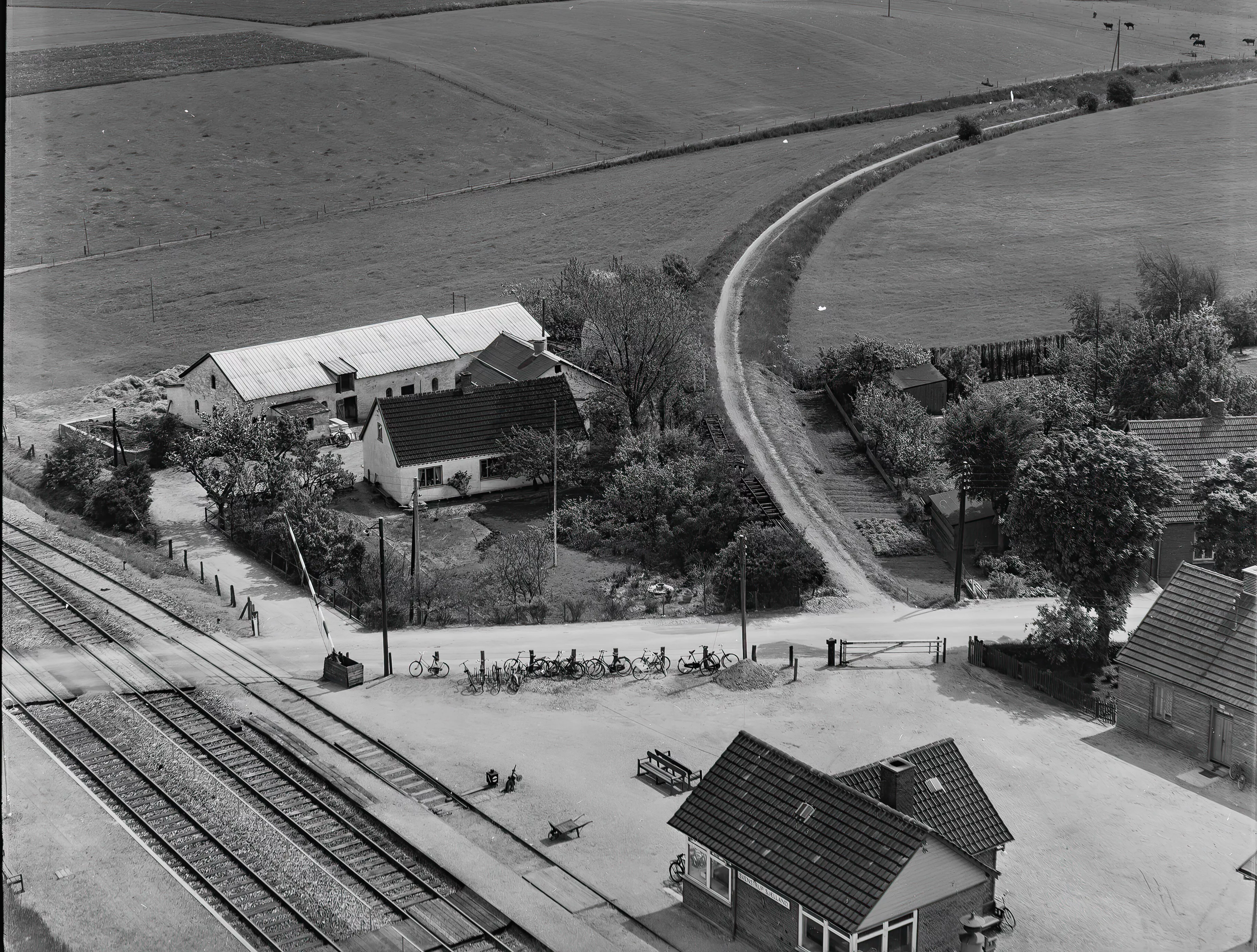 Billede af Svenstrup (Sjælland) Billetsalgssted med Sidespor. Billede af Svenstrup (Sjælland) Billetsalgssted med Sidespor.