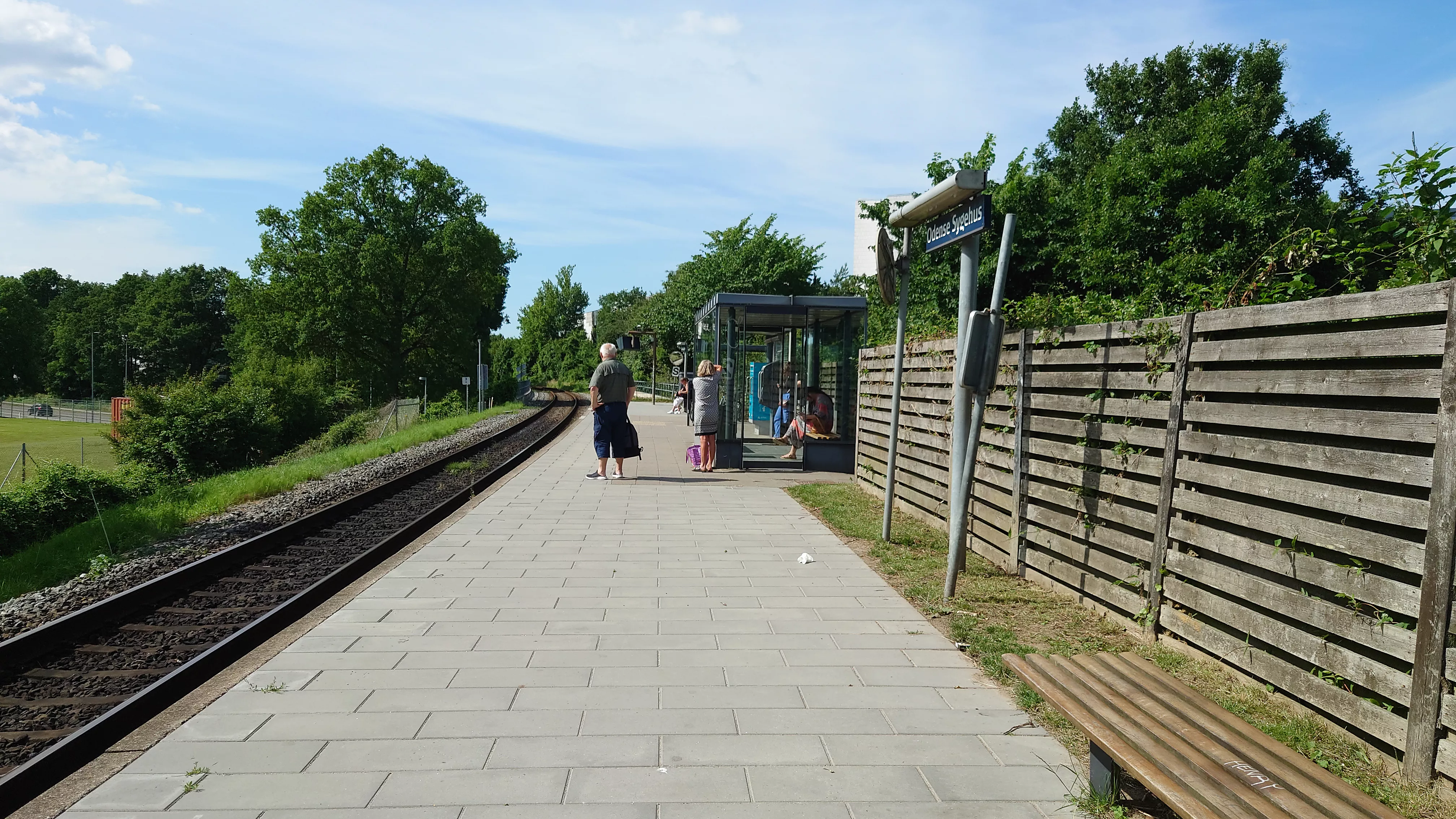 Billede af Odense Sygehus Trinbræt. Billede af Odense Sygehus Trinbræt.