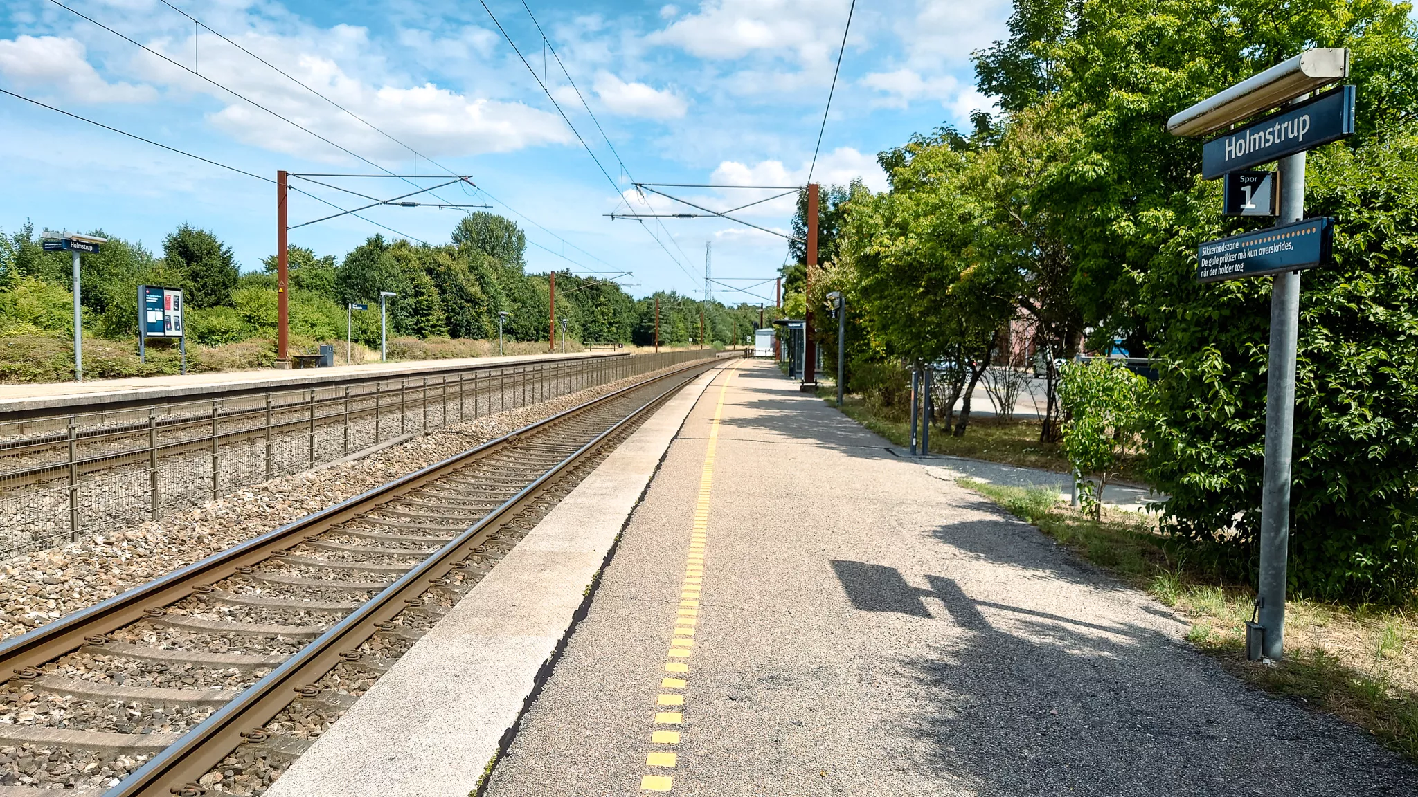 Billede af Holmstrup Trinbræt. Billede af Holmstrup Trinbræt.