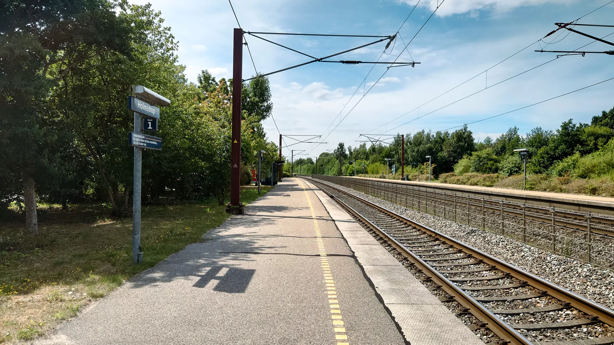 Billede af Holmstrup Trinbræt. Billede af Holmstrup Trinbræt.