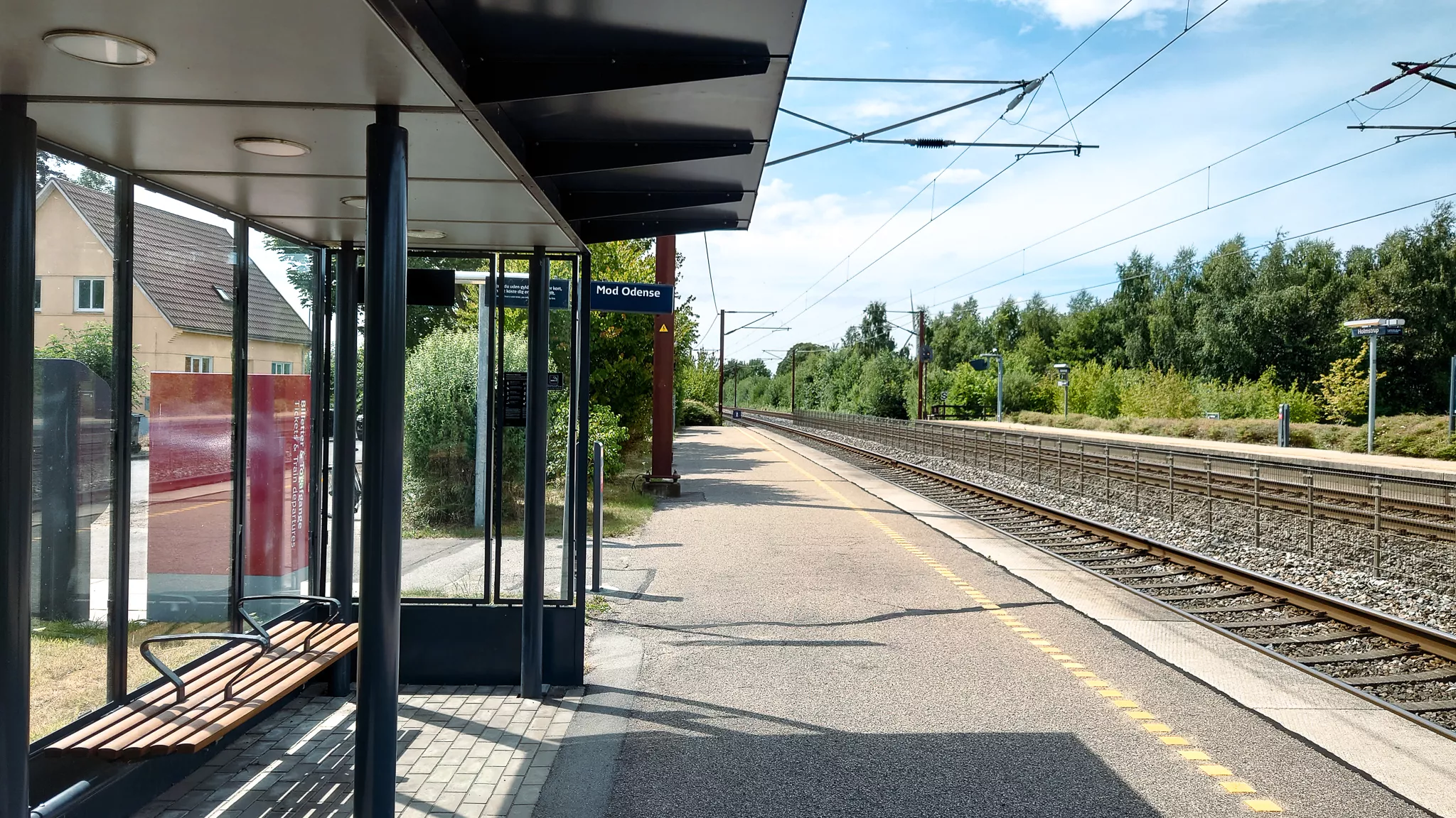 Billede af Holmstrup Trinbræt. Billede af Holmstrup Trinbræt.