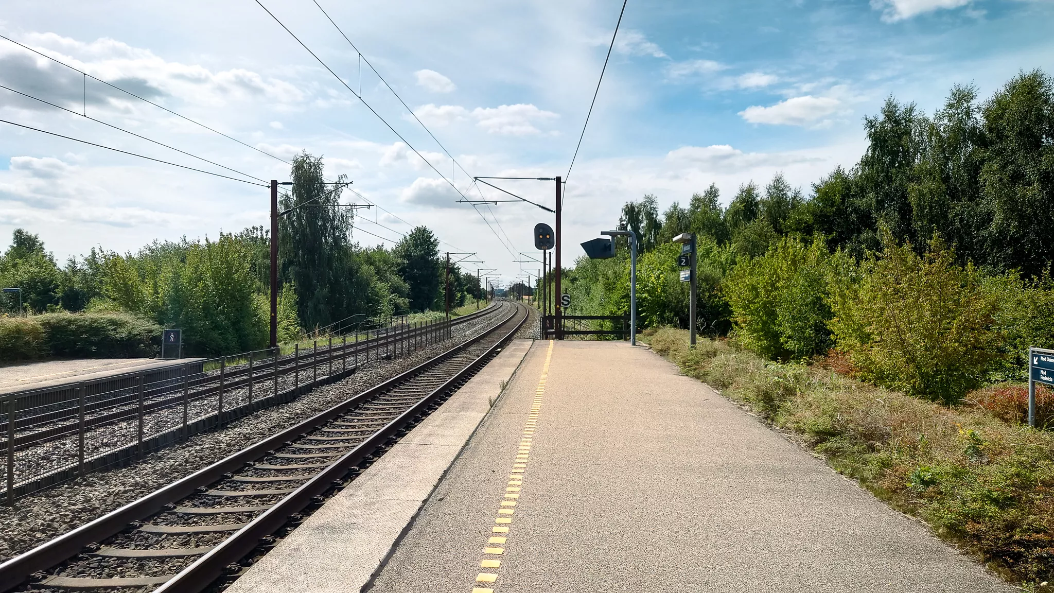 Billede af Holmstrup Trinbræt. Billede af Holmstrup Trinbræt.